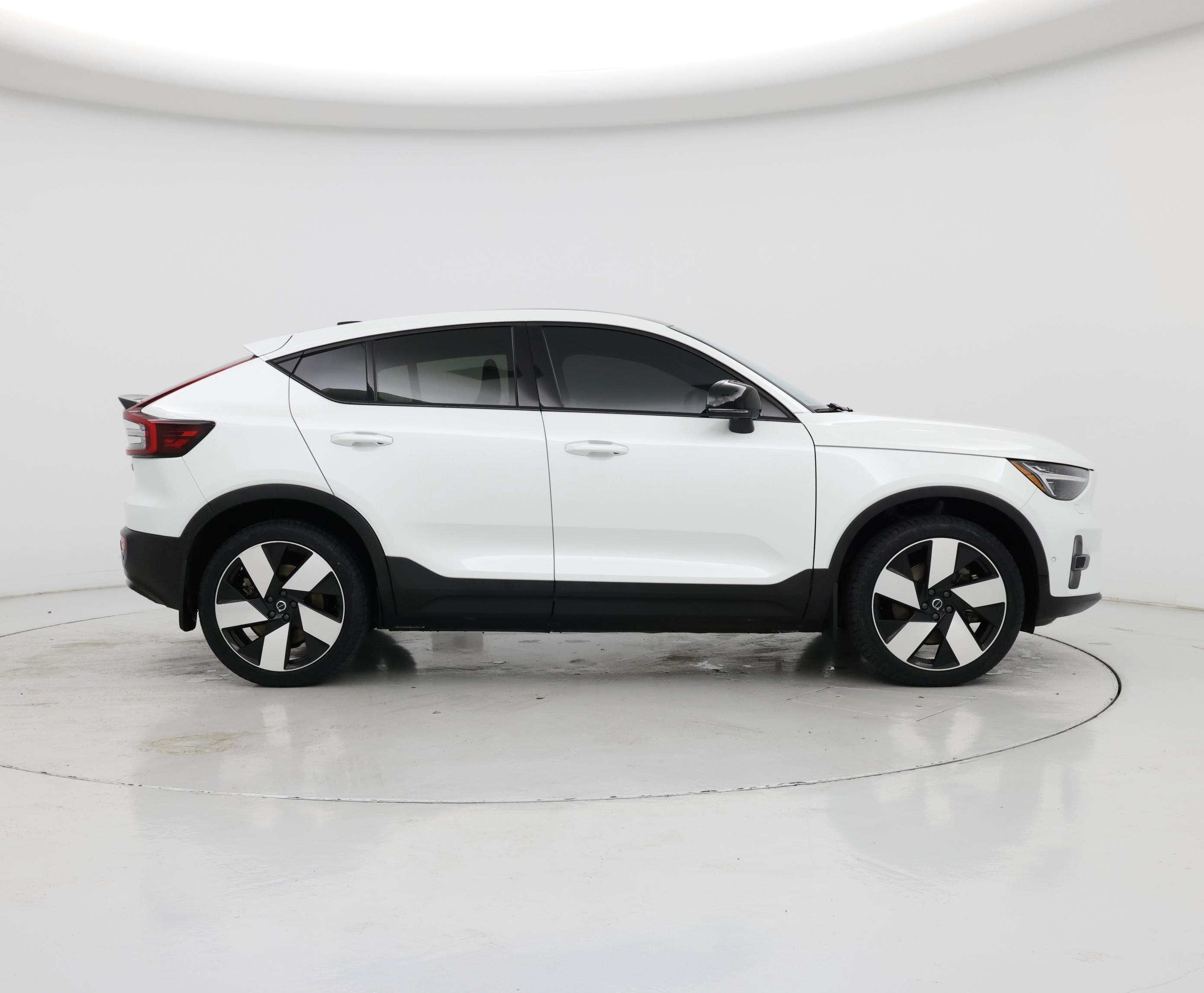 Thumbnail: 2023 Volvo C40 - 7