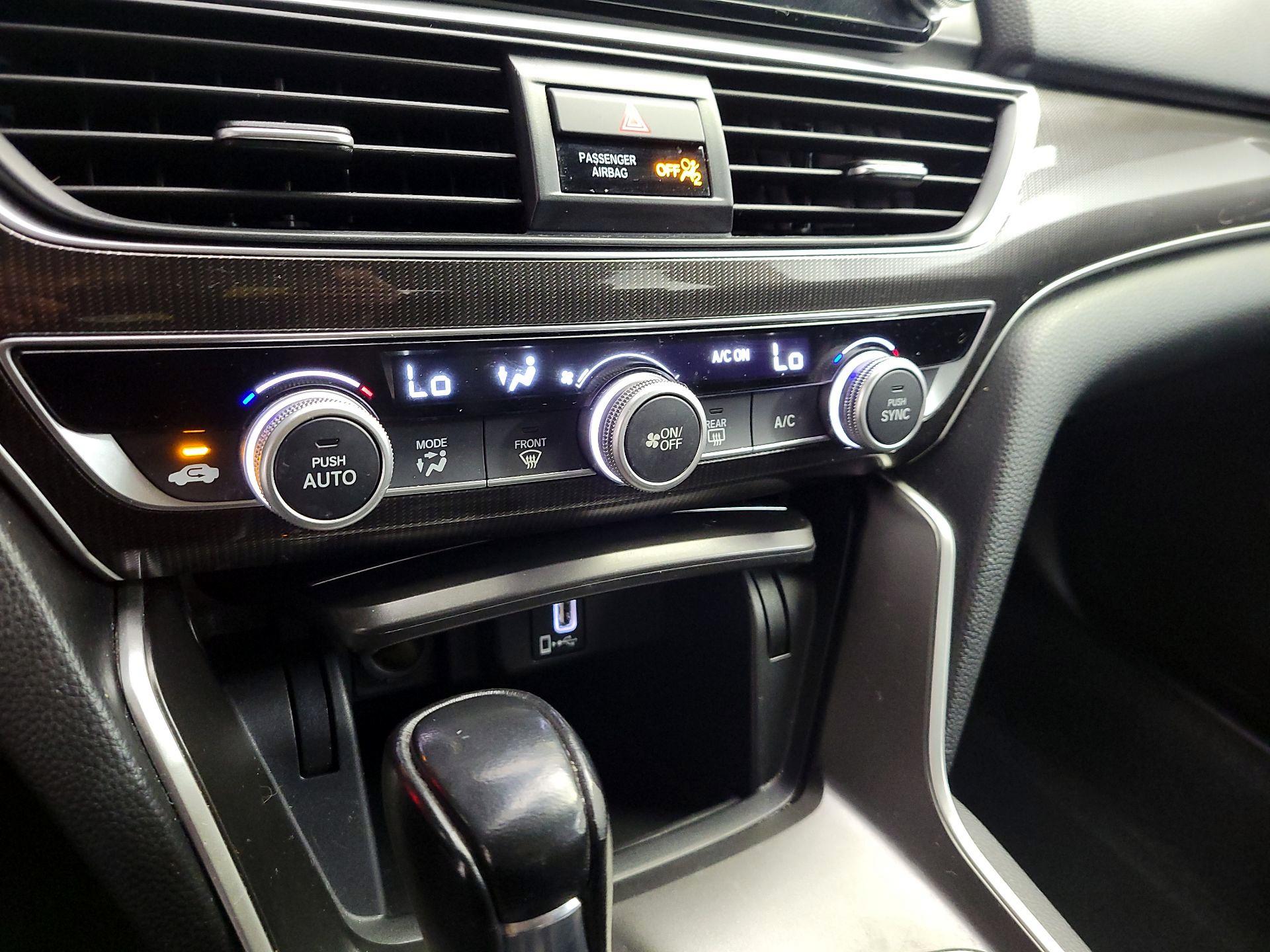 Thumbnail: 2018 Honda Accord - 16