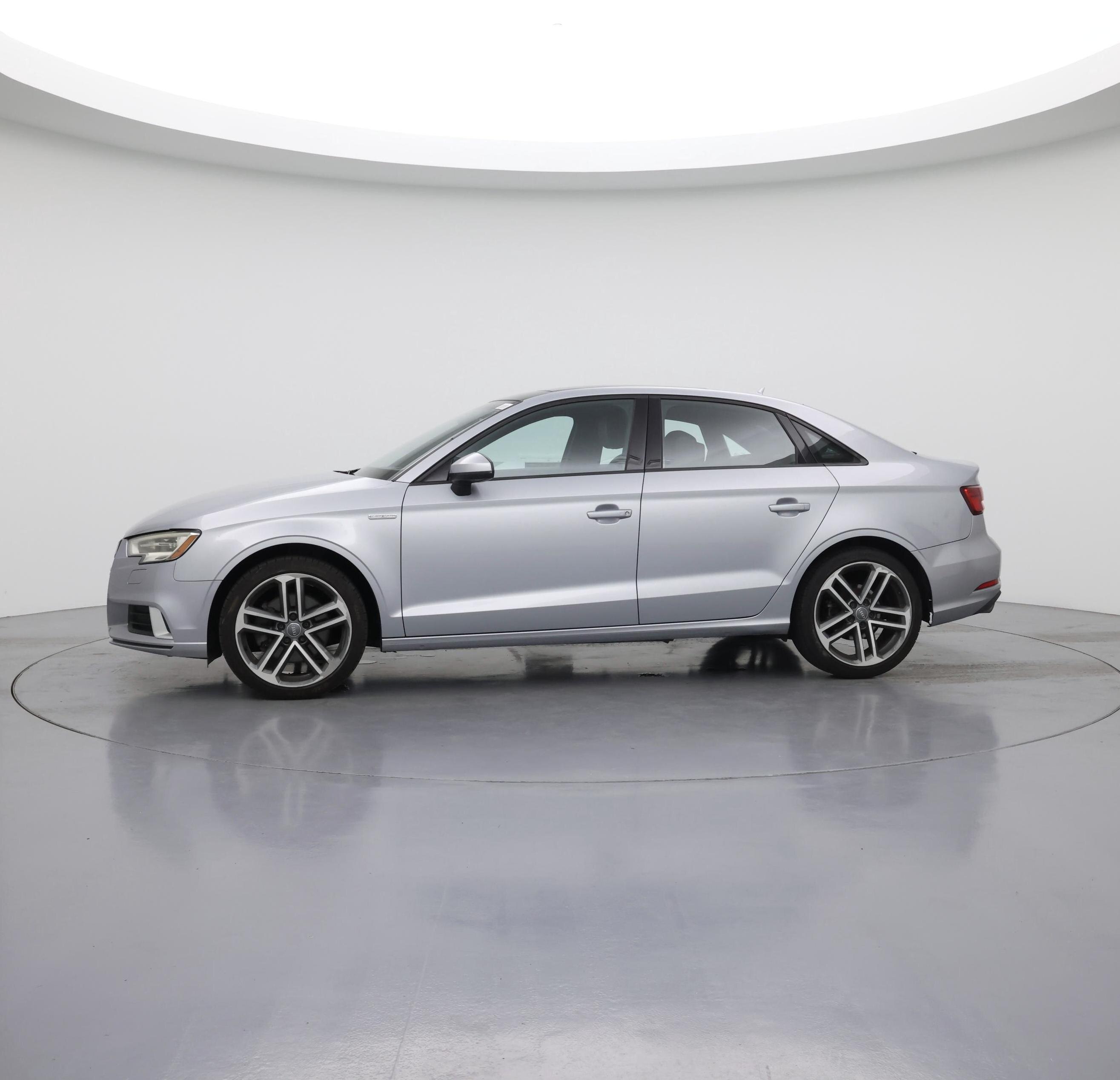 Thumbnail: 2017 Audi A3 - 3