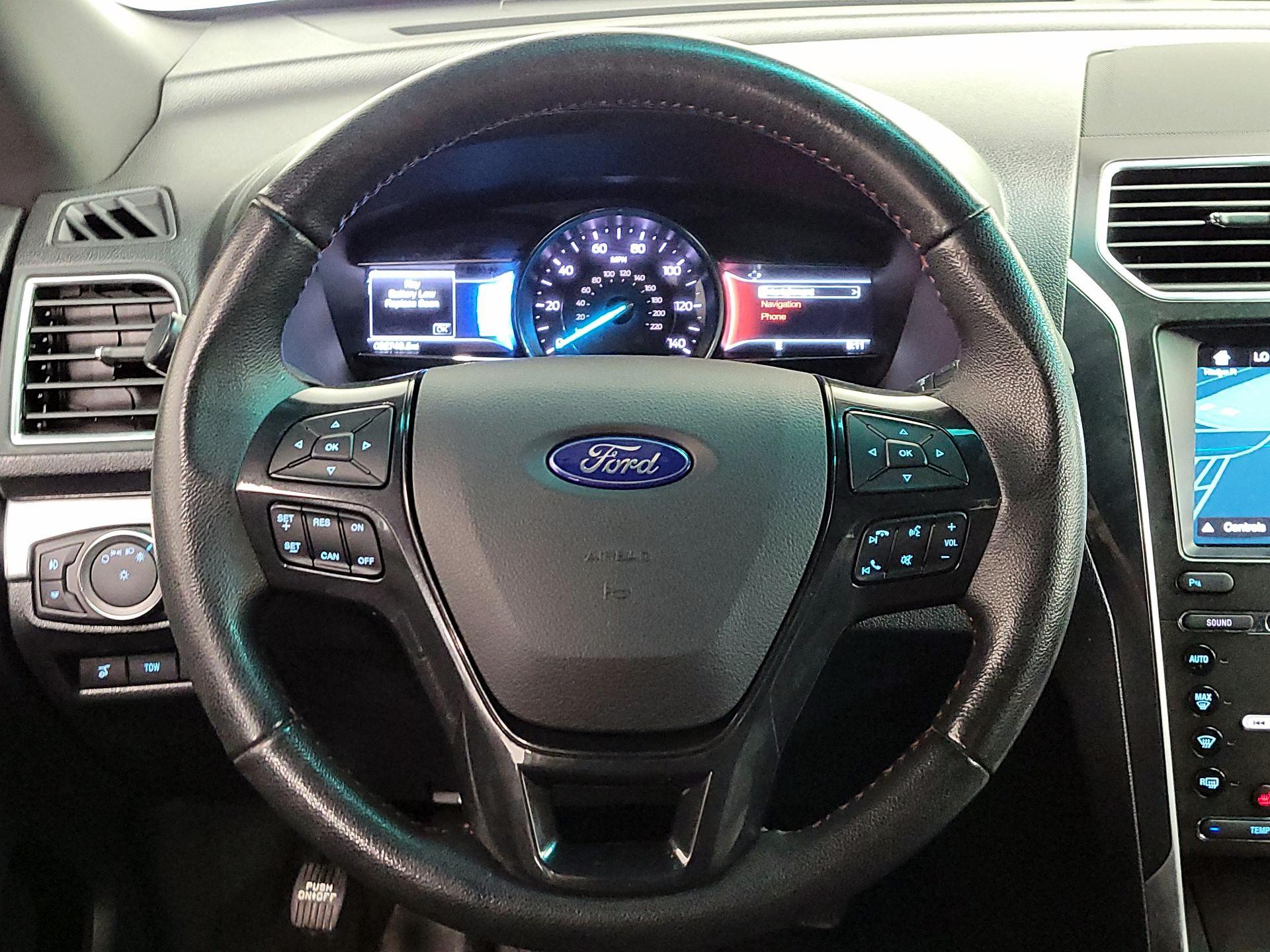 Thumbnail: 2017 Ford Explorer - 10