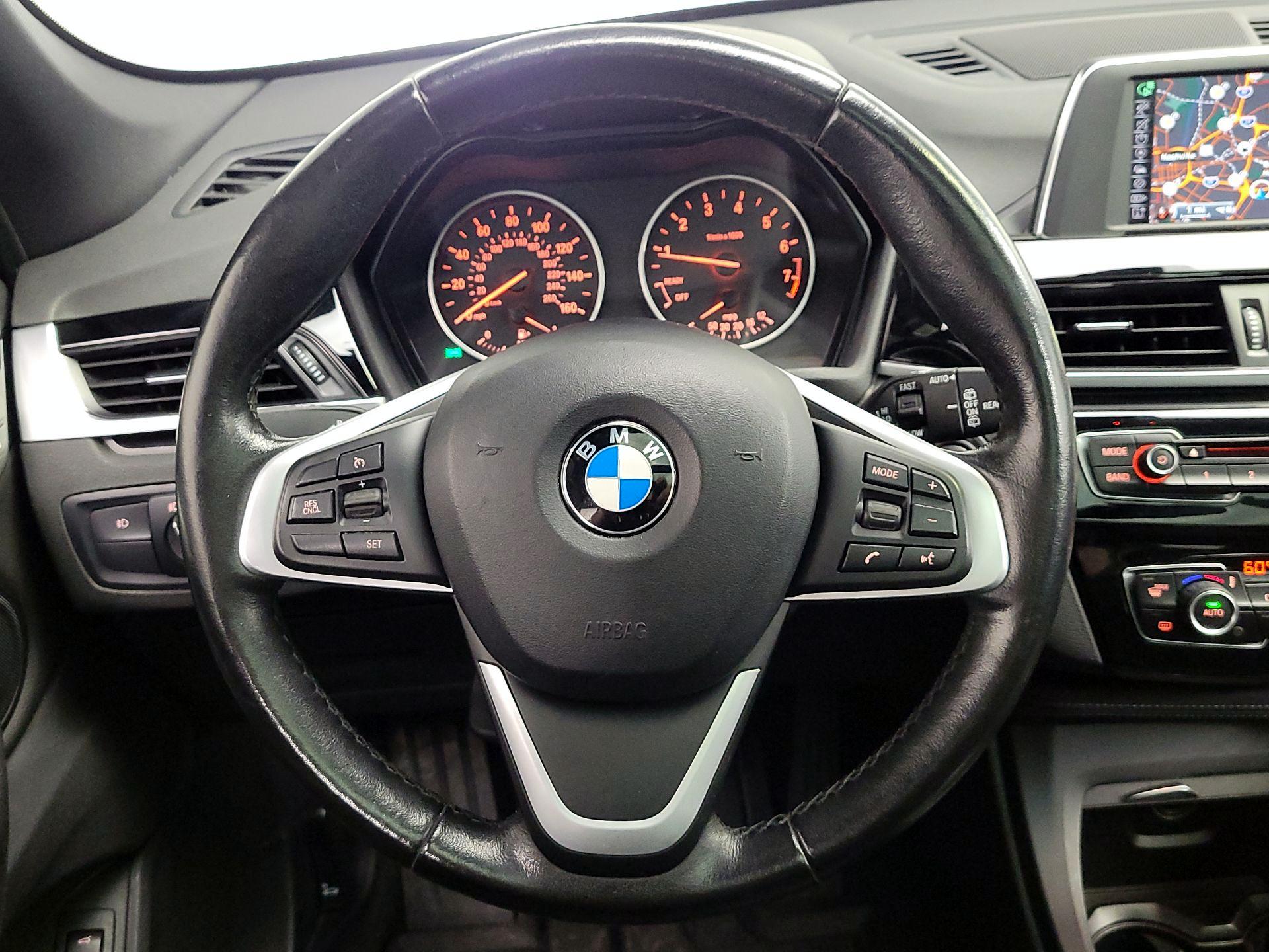 Thumbnail: 2017 BMW X1 - 10