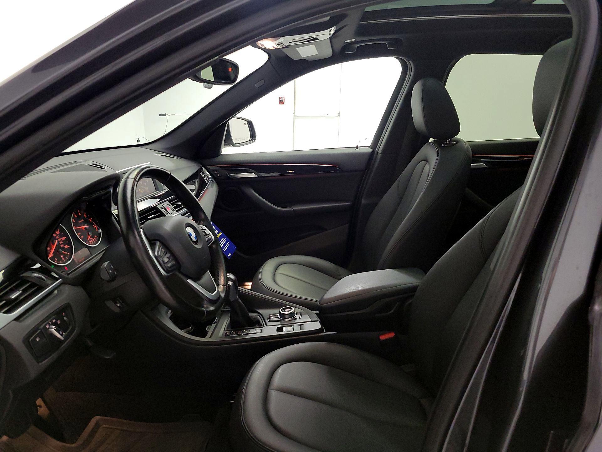 Thumbnail: 2017 BMW X1 - 11