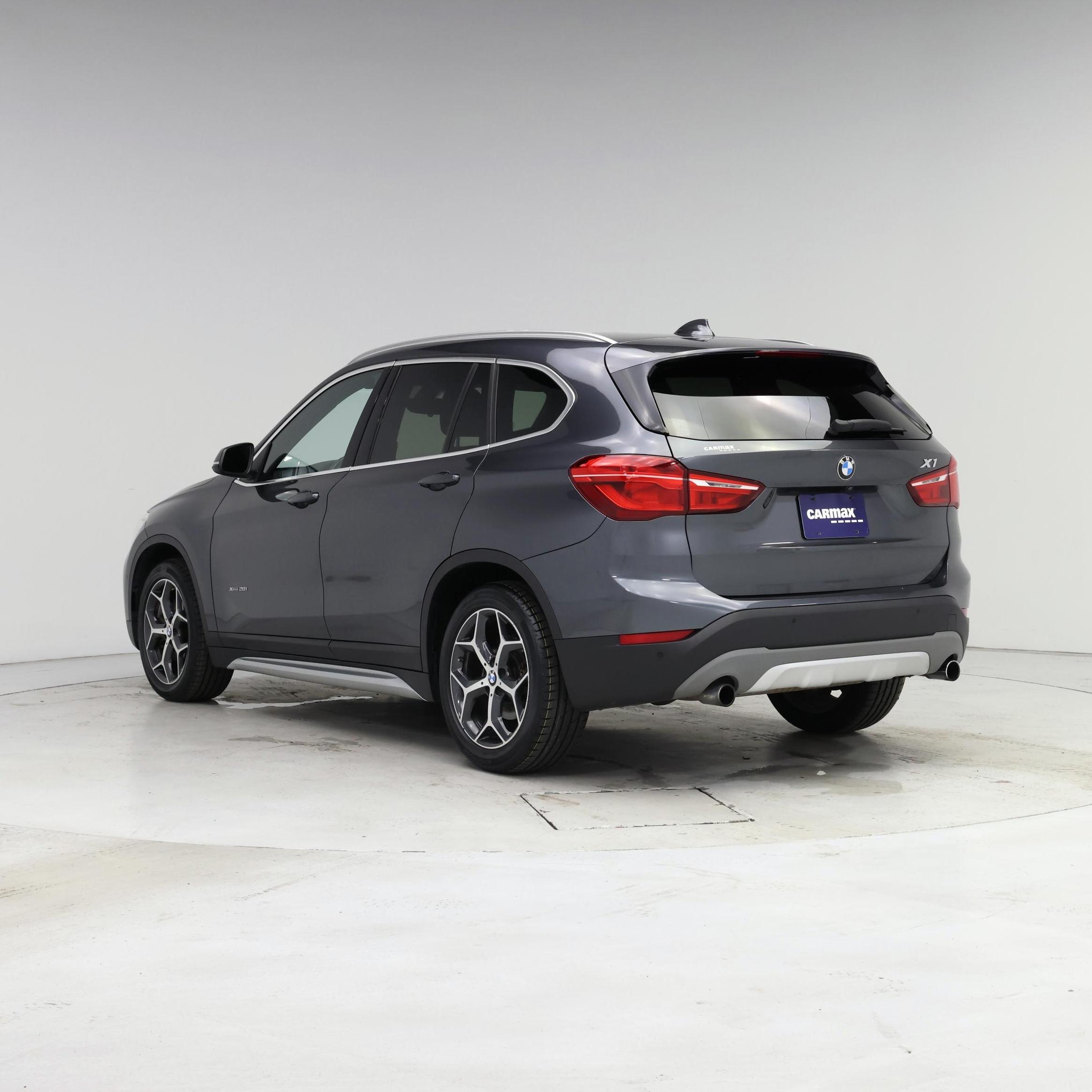 Thumbnail: 2017 BMW X1 - 2