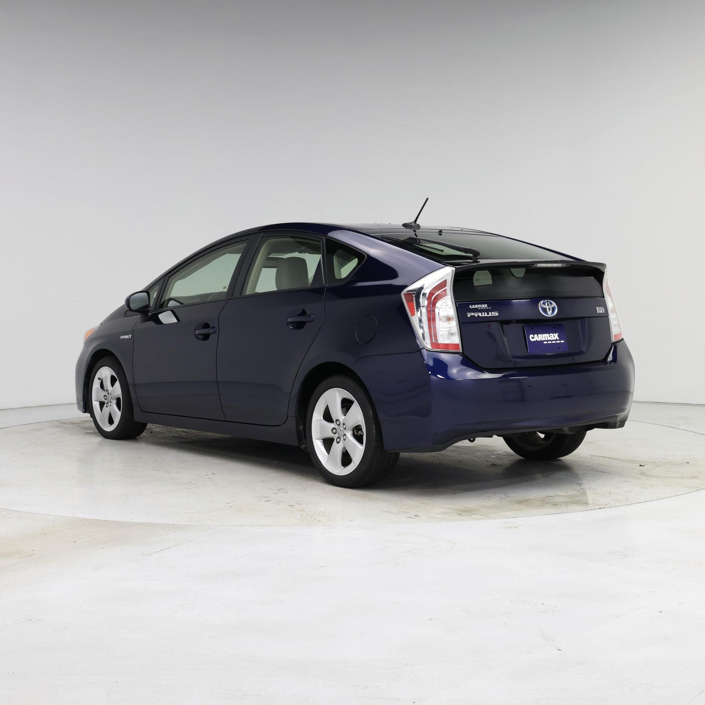 Thumbnail: 2015 Toyota Prius - 2