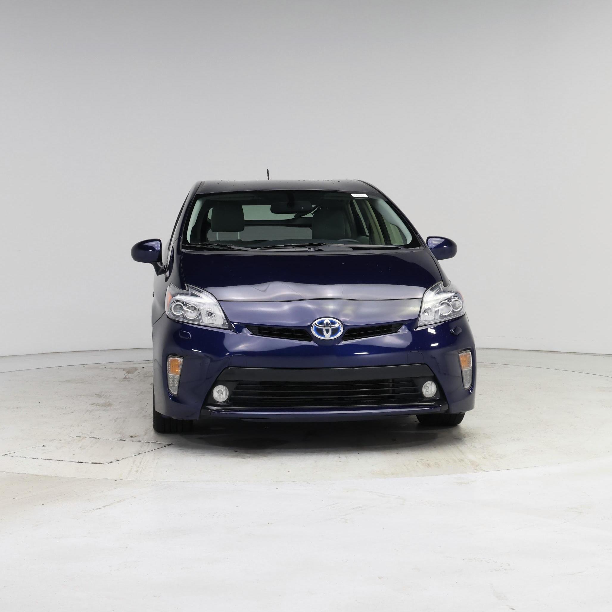 Thumbnail: 2015 Toyota Prius - 5