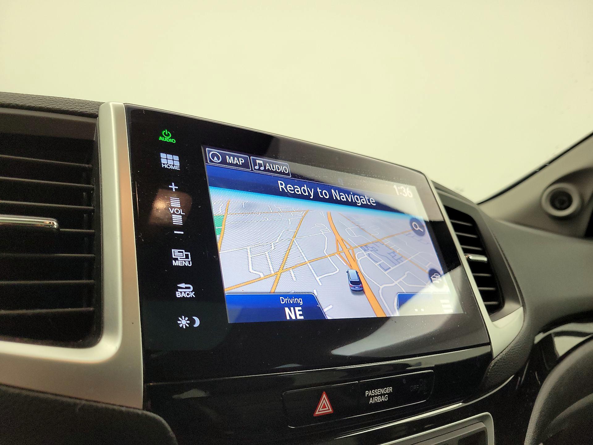 Thumbnail: 2016 Honda Pilot - 14