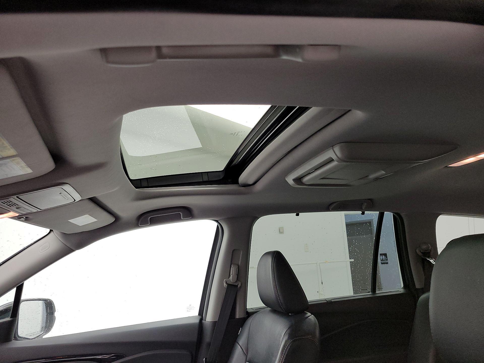 Thumbnail: 2016 Honda Pilot - 20