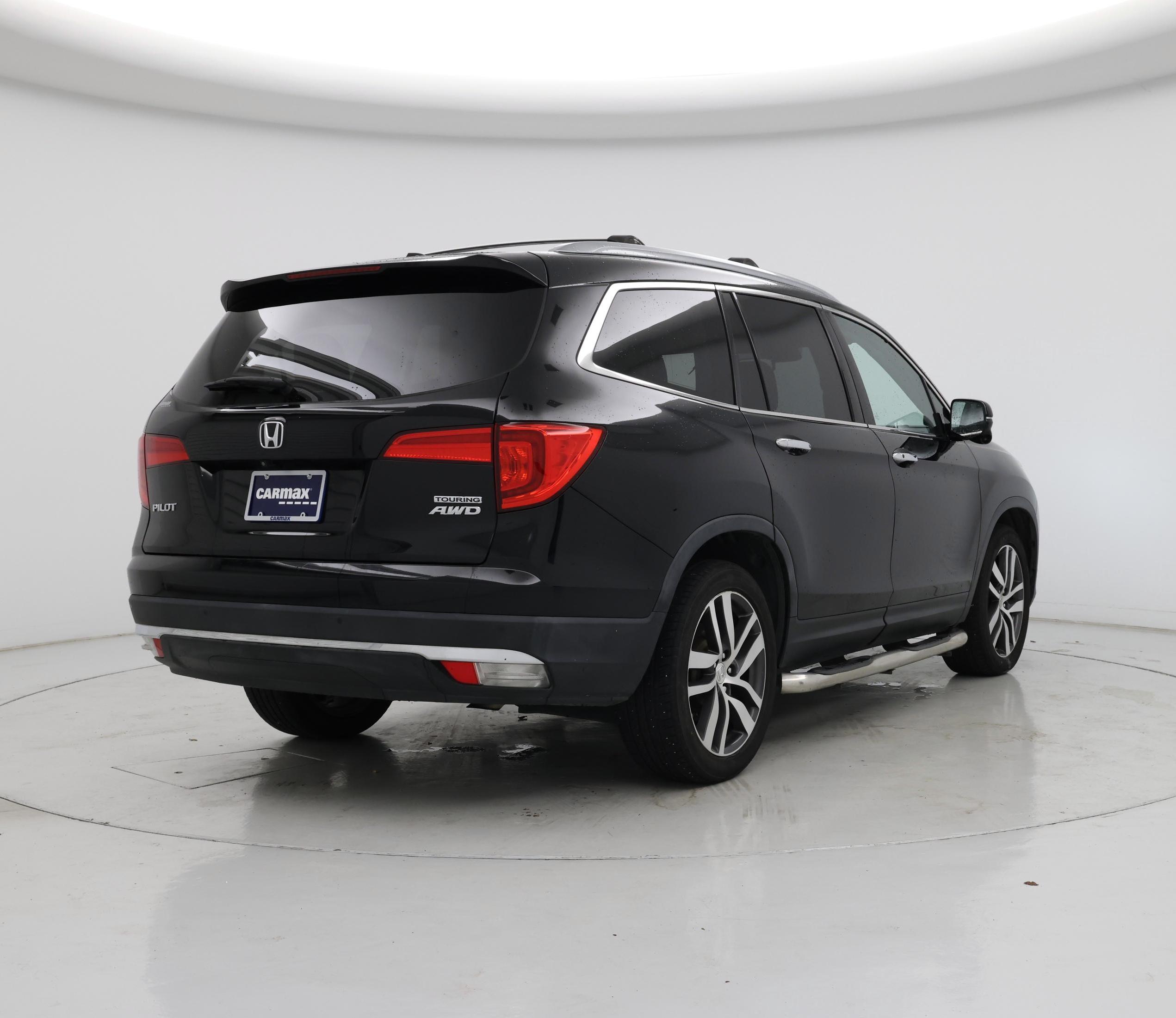 Thumbnail: 2016 Honda Pilot - 8