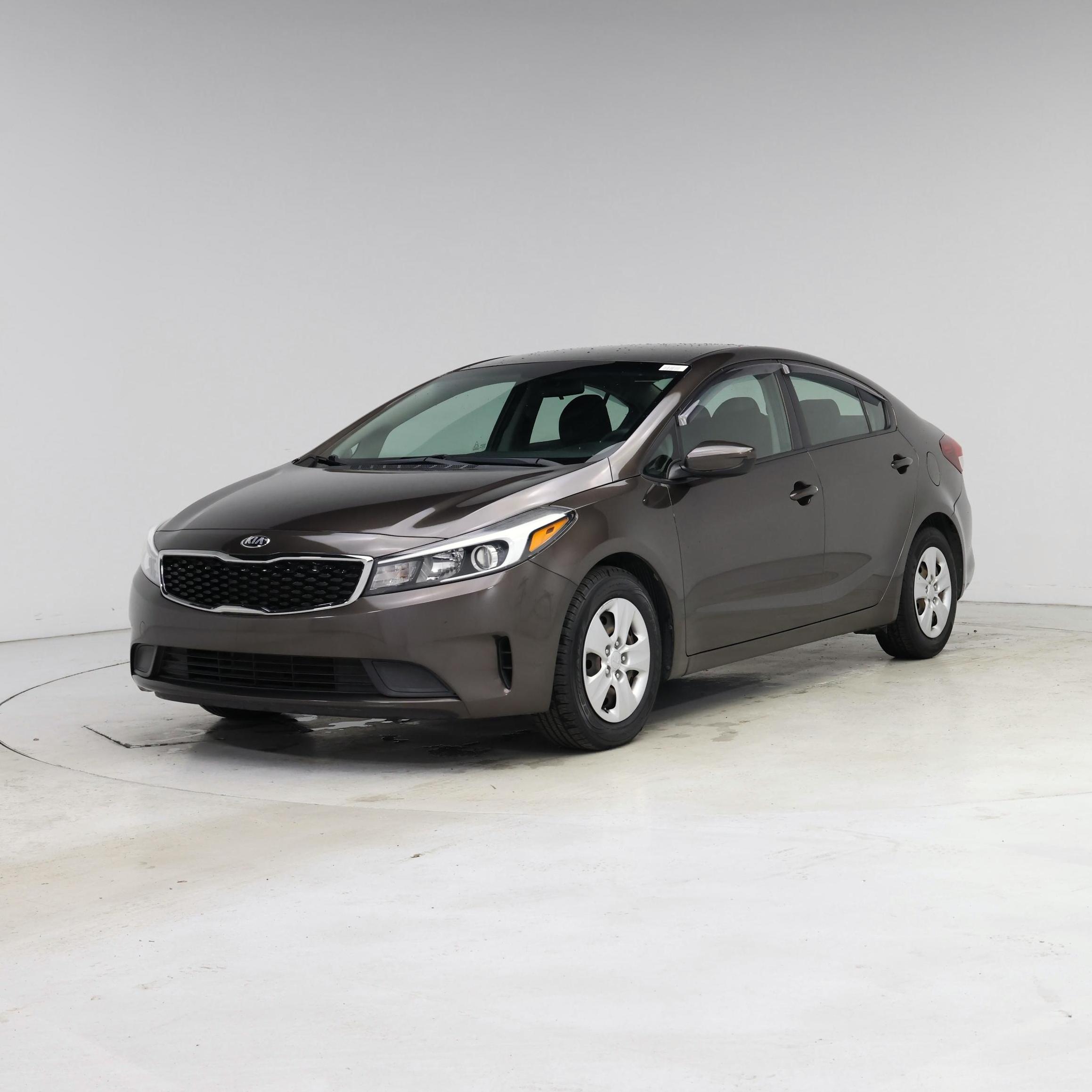 Thumbnail: 2017 Kia Forte - 4