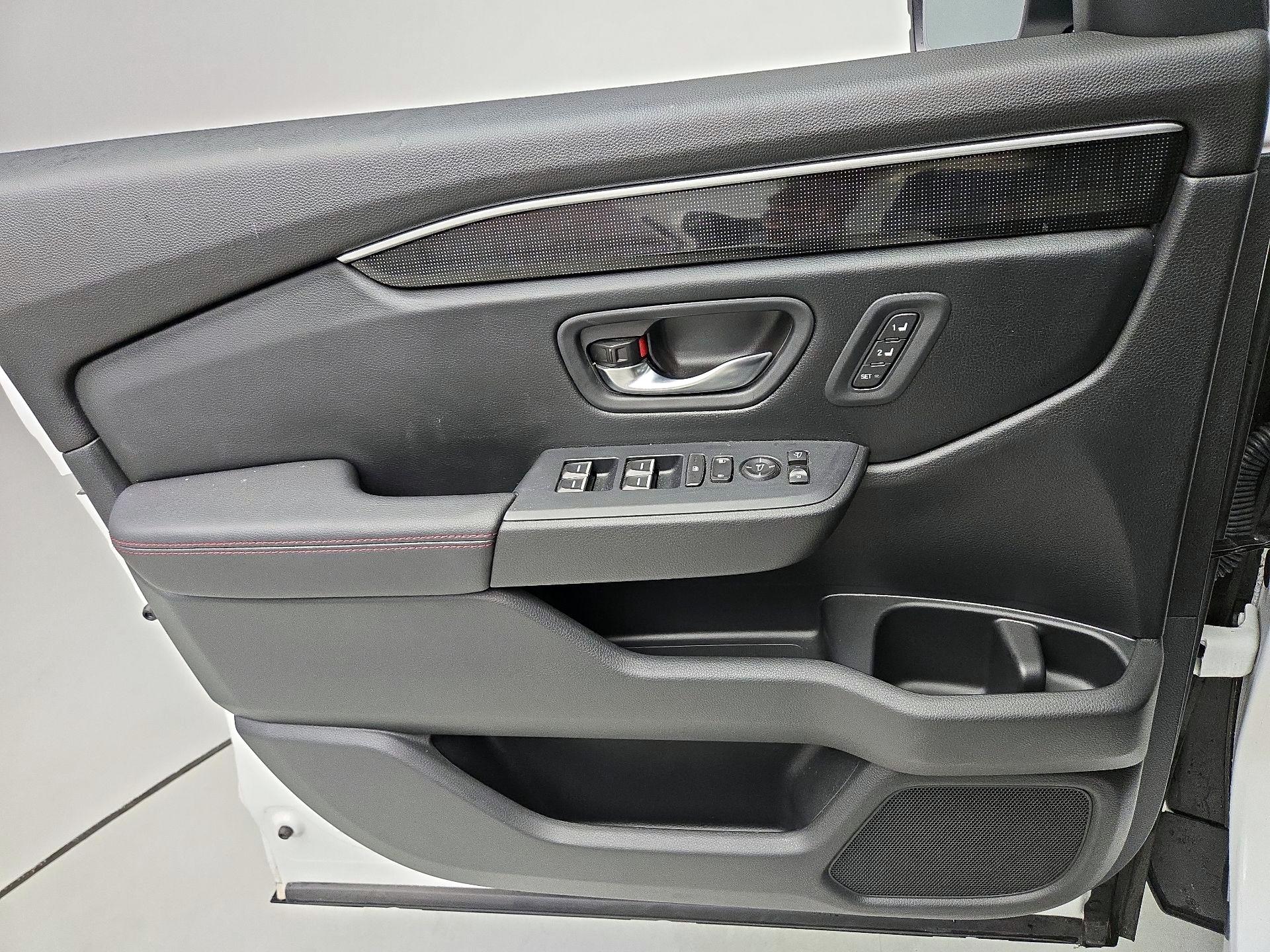 Thumbnail: 2025 Honda Pilot - 12