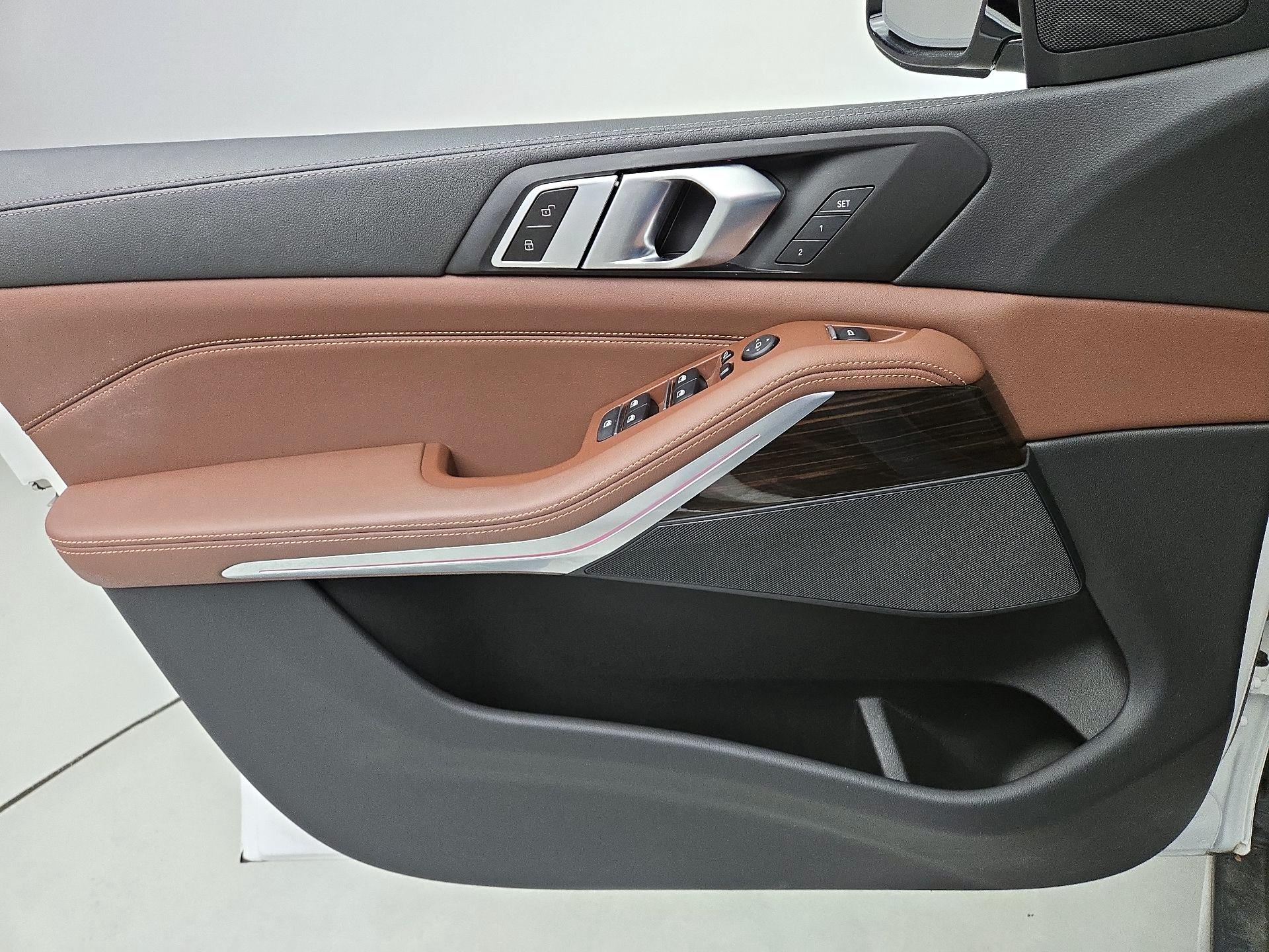 Thumbnail: 2023 BMW X5 - 12