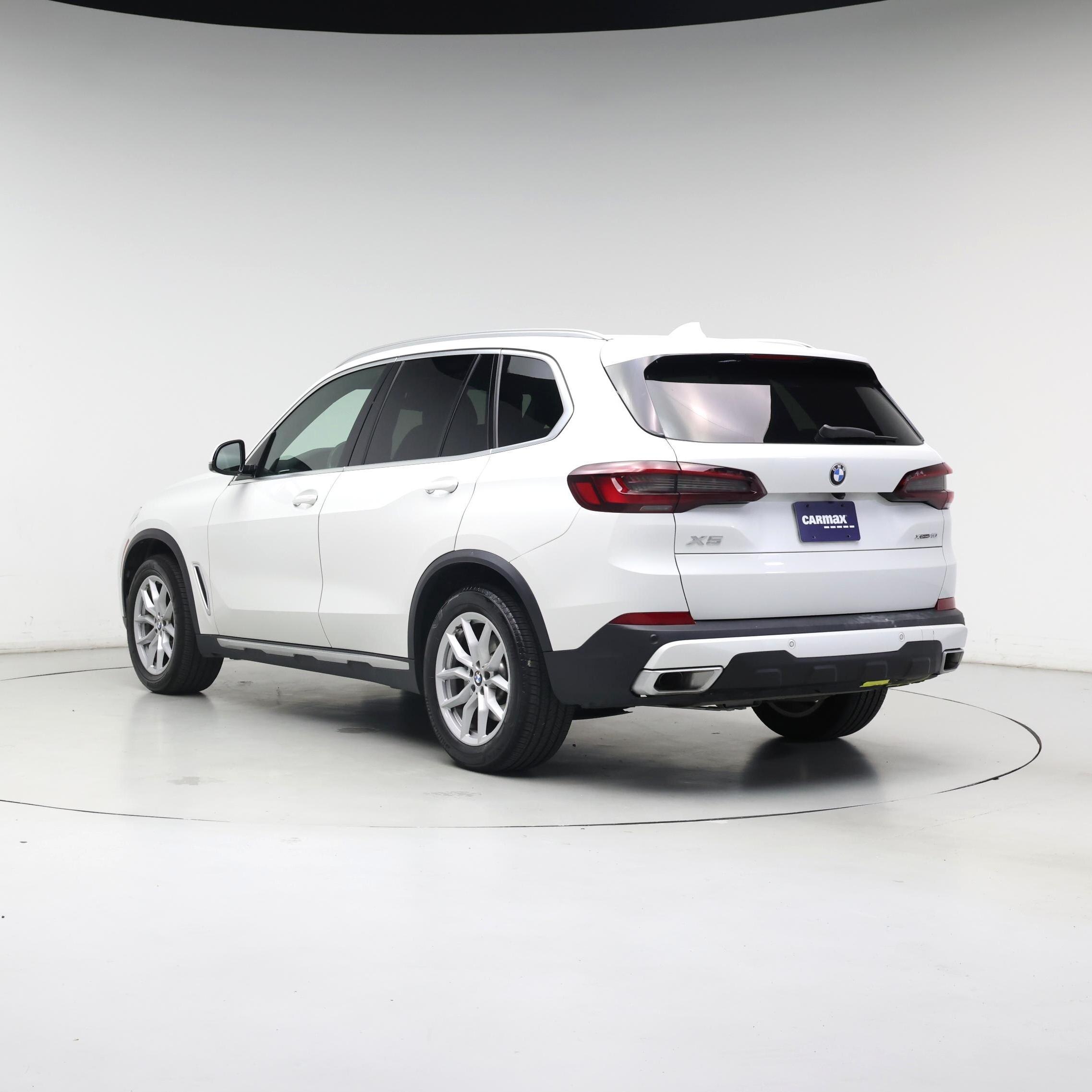 Thumbnail: 2023 BMW X5 - 2