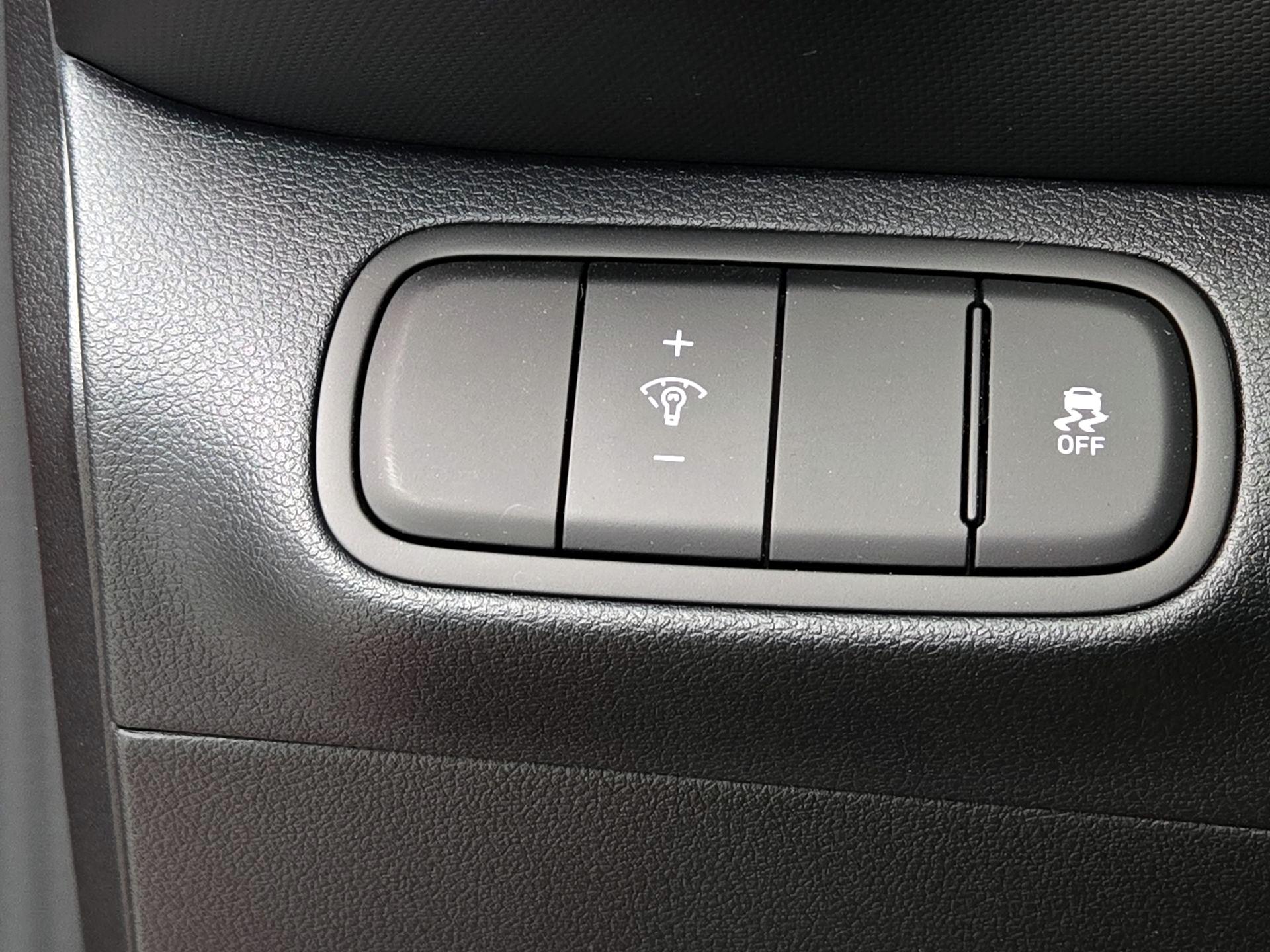 Thumbnail: 2025 Hyundai Venue - 13