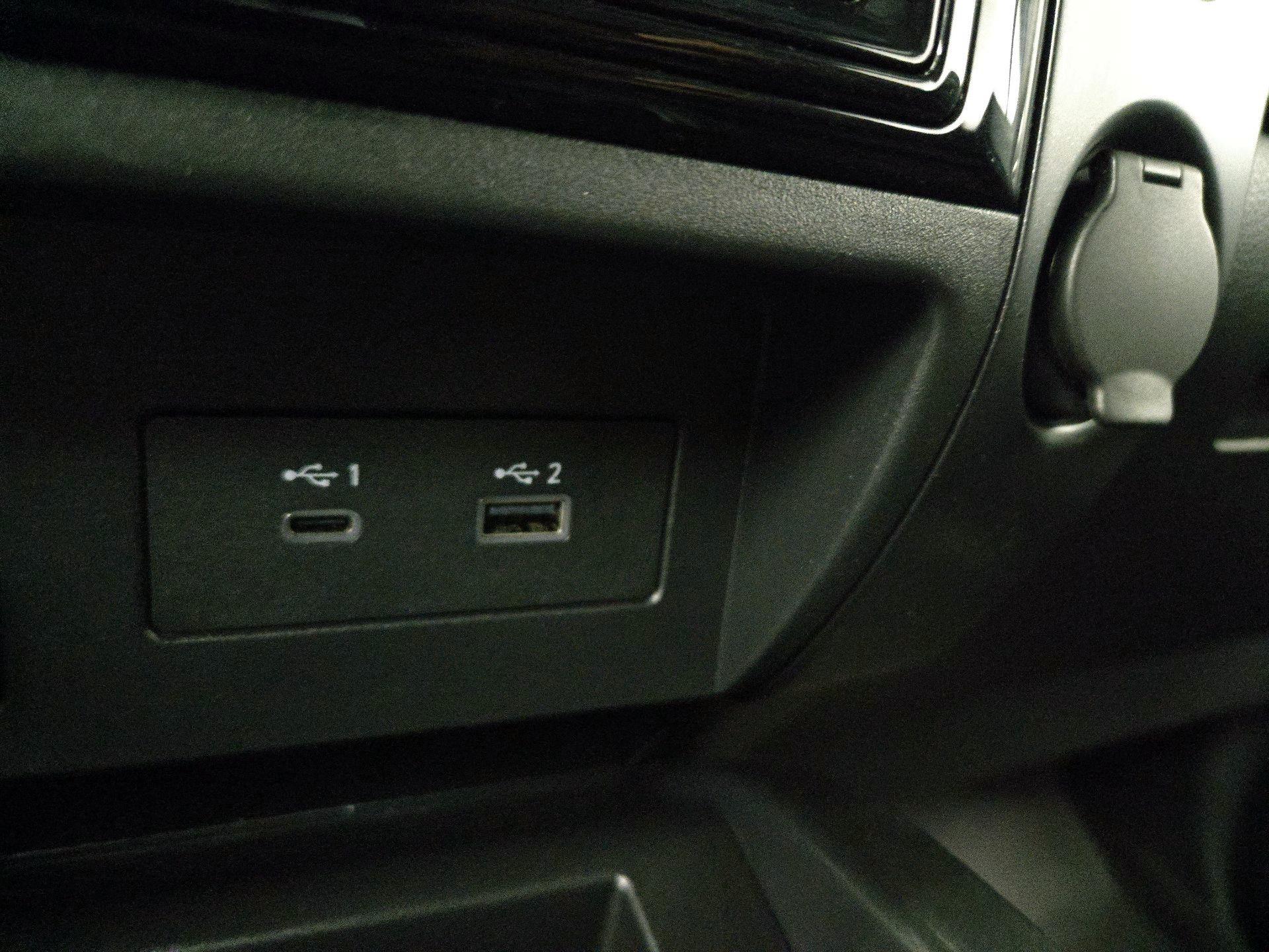 Thumbnail: 2024 Nissan Titan - 18