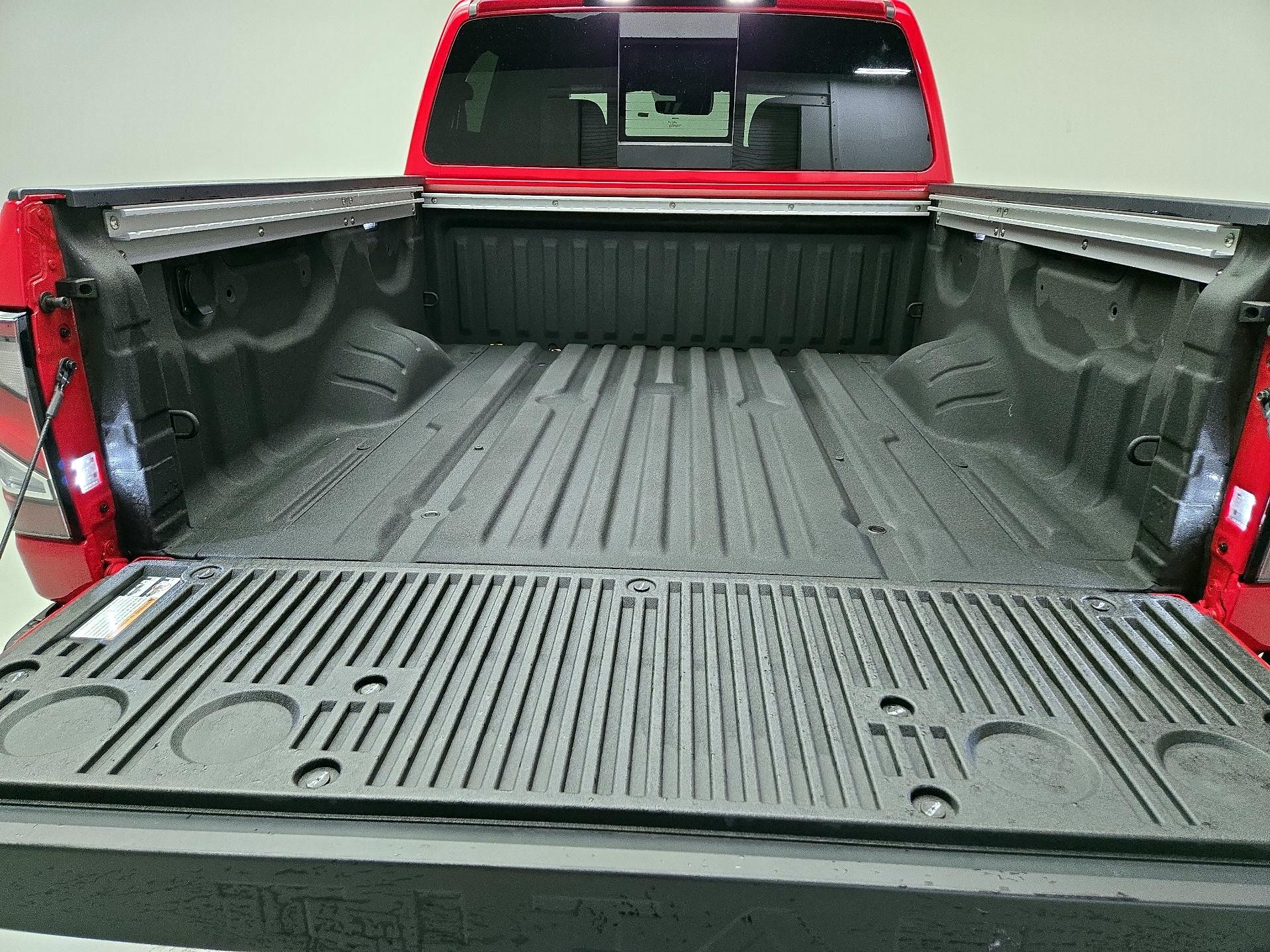 Thumbnail: 2024 Nissan Titan - 20