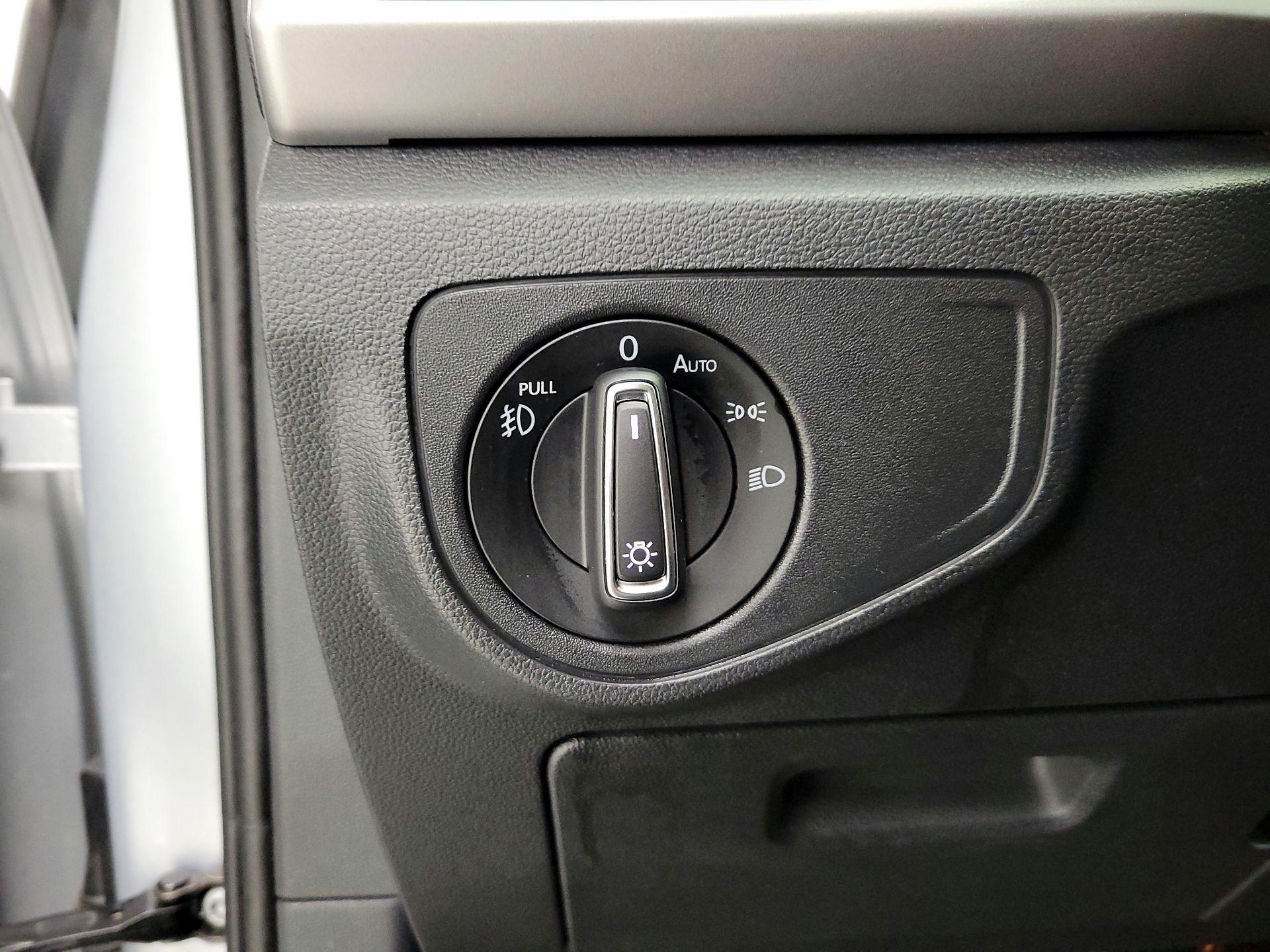 Thumbnail: 2018 Volkswagen Atlas - 13