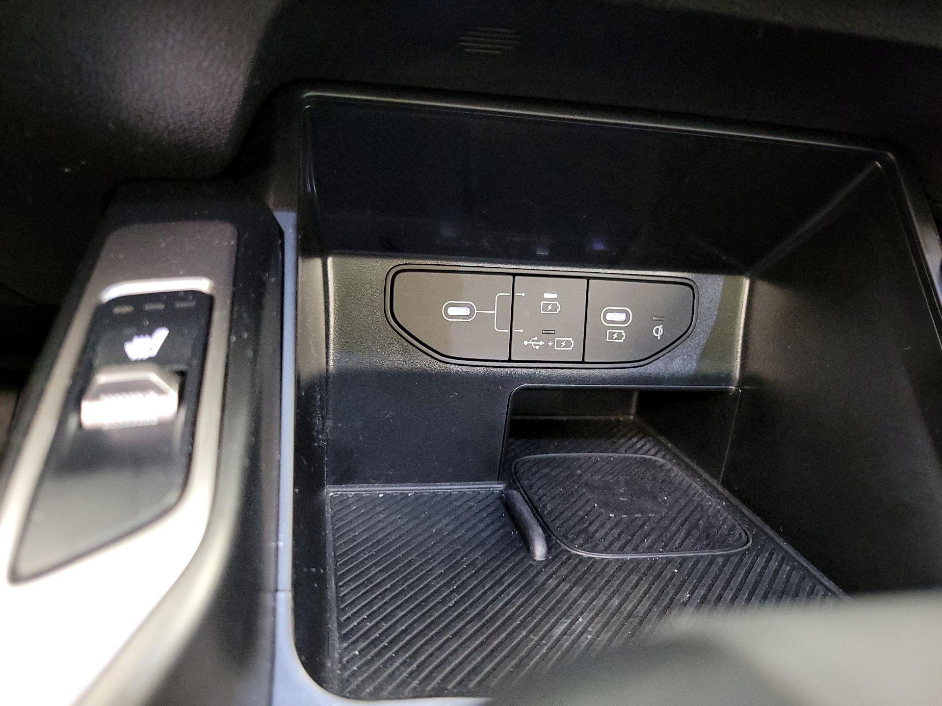 Thumbnail: 2024 Kia Sorento - 19