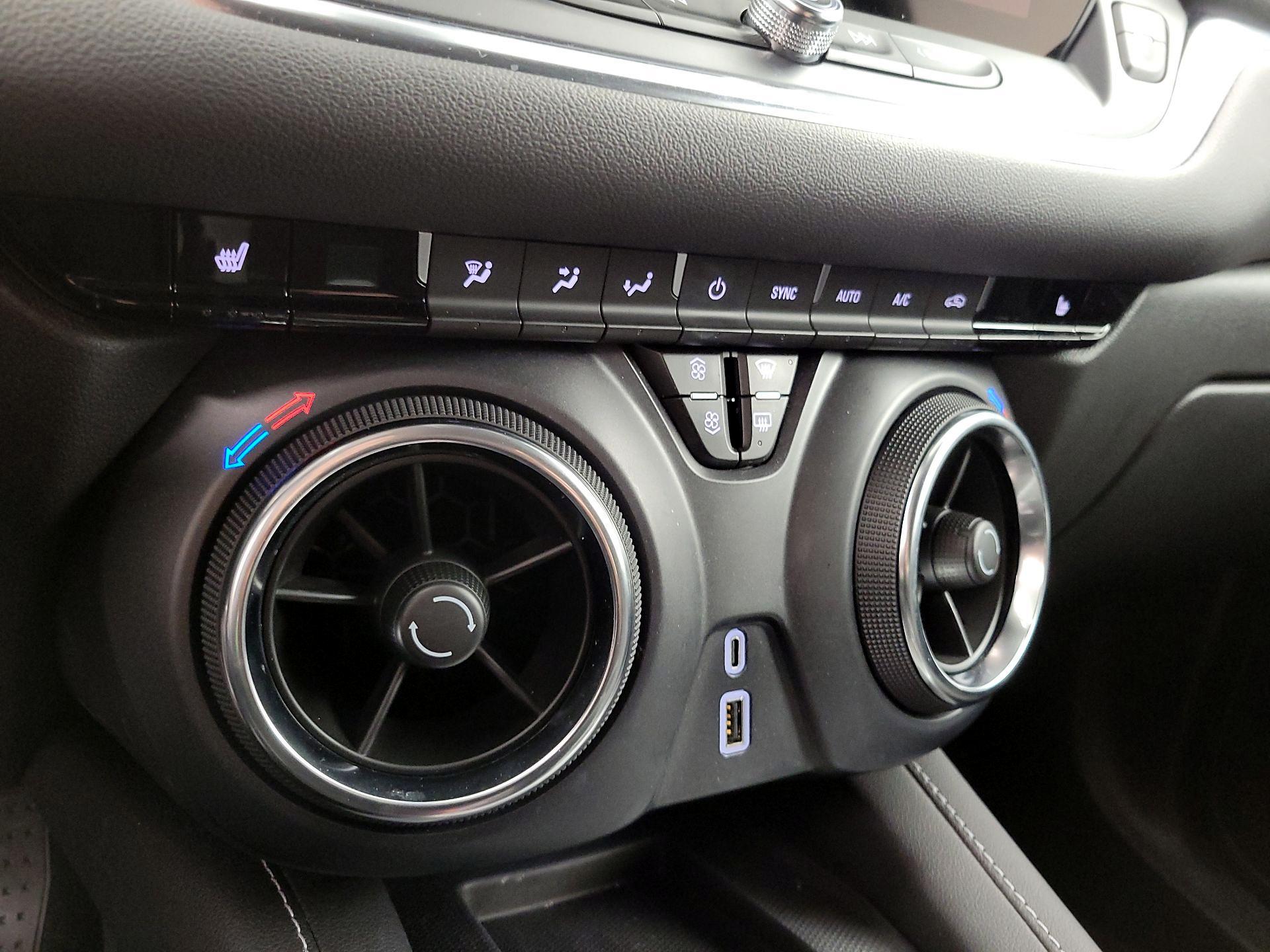 Thumbnail: 2025 Chevrolet Blazer - 17