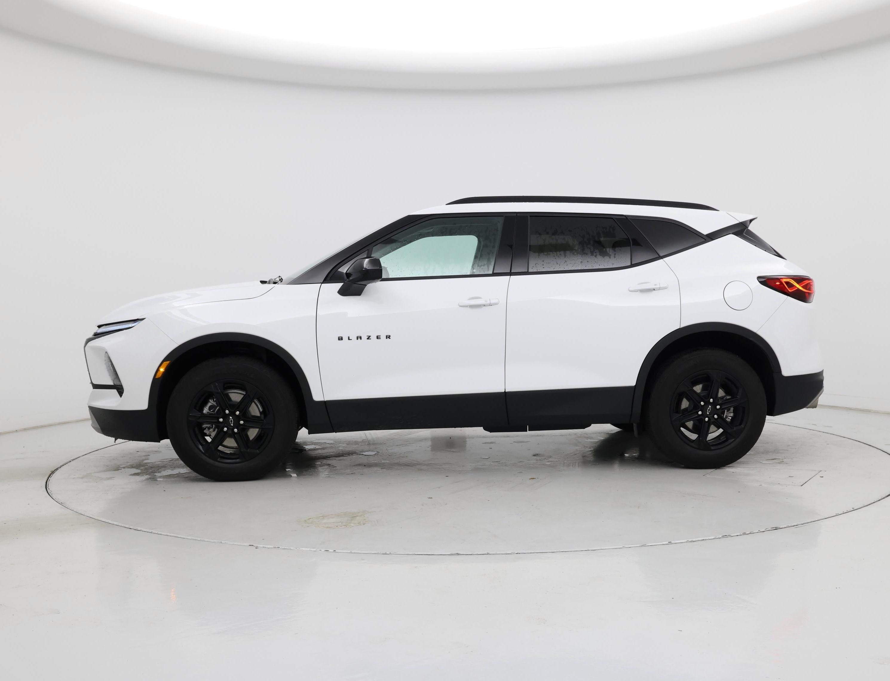 Thumbnail: 2025 Chevrolet Blazer - 3