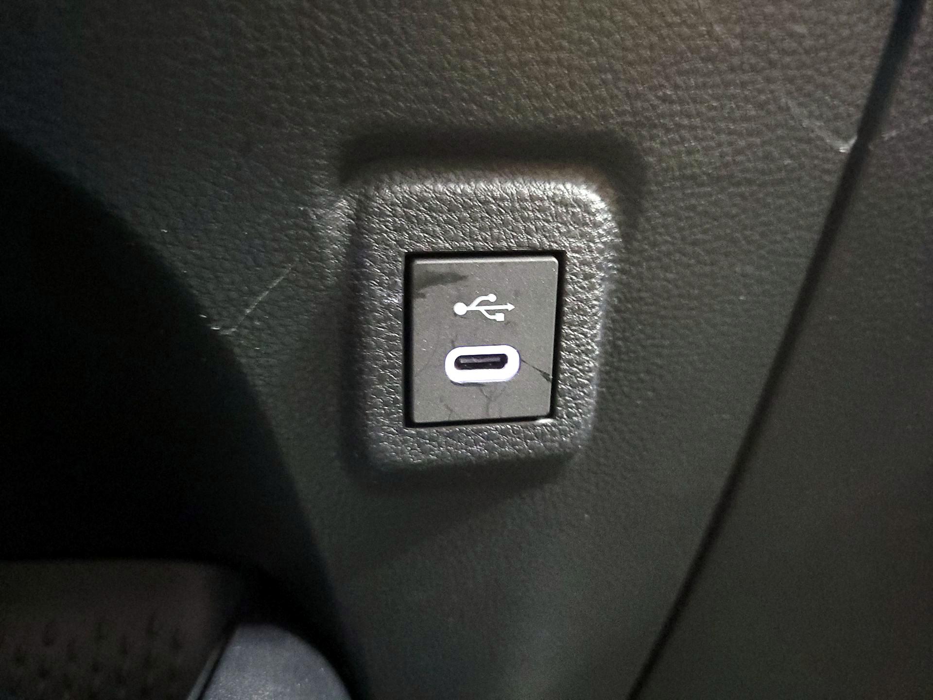 Thumbnail: 2025 Toyota Corolla - 19