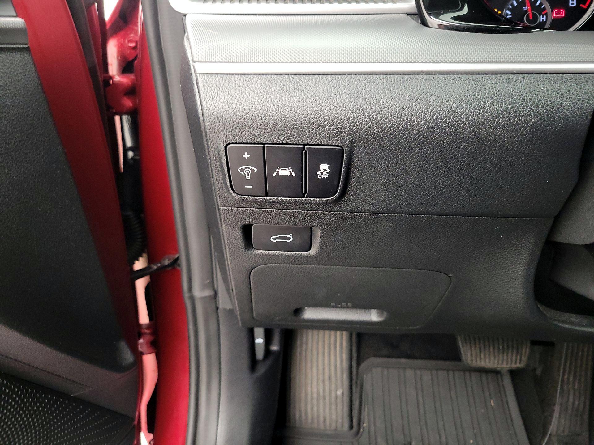 Thumbnail: 2022 Kia K5 - 13