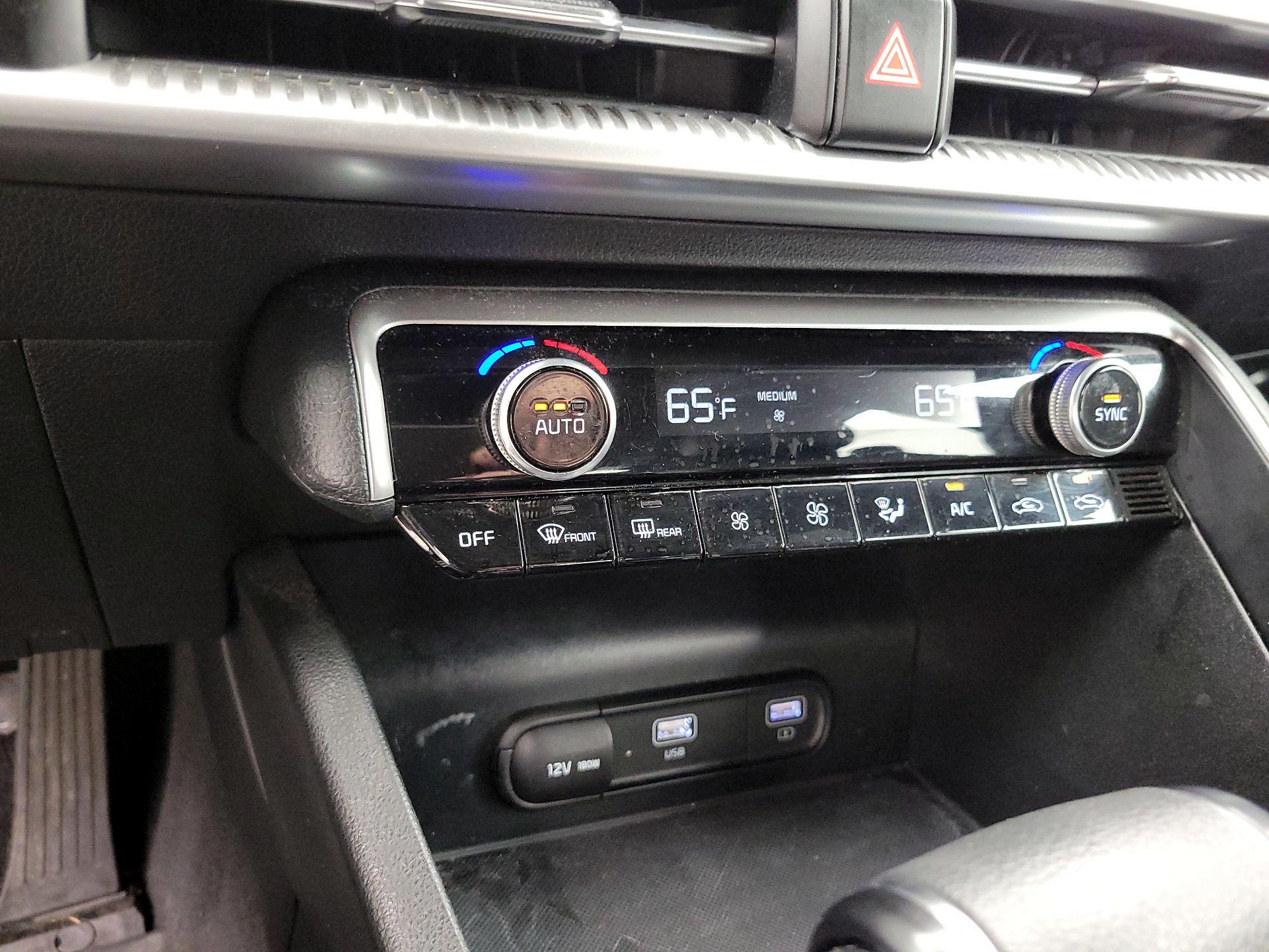 Thumbnail: 2022 Kia K5 - 17