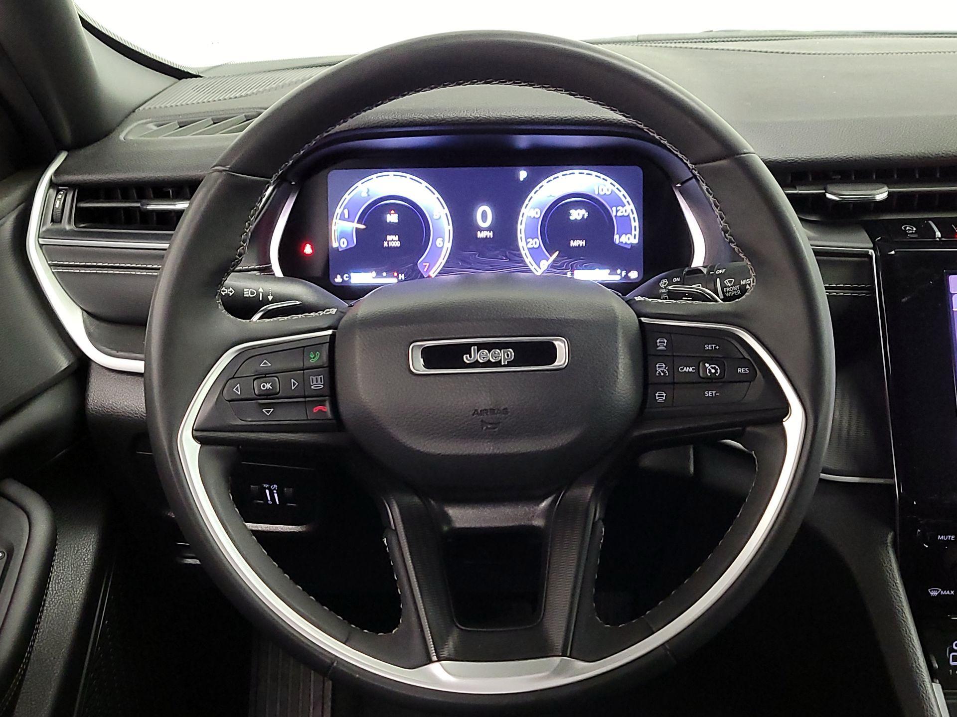 Thumbnail: 2024 Jeep Grand Cherokee - 10