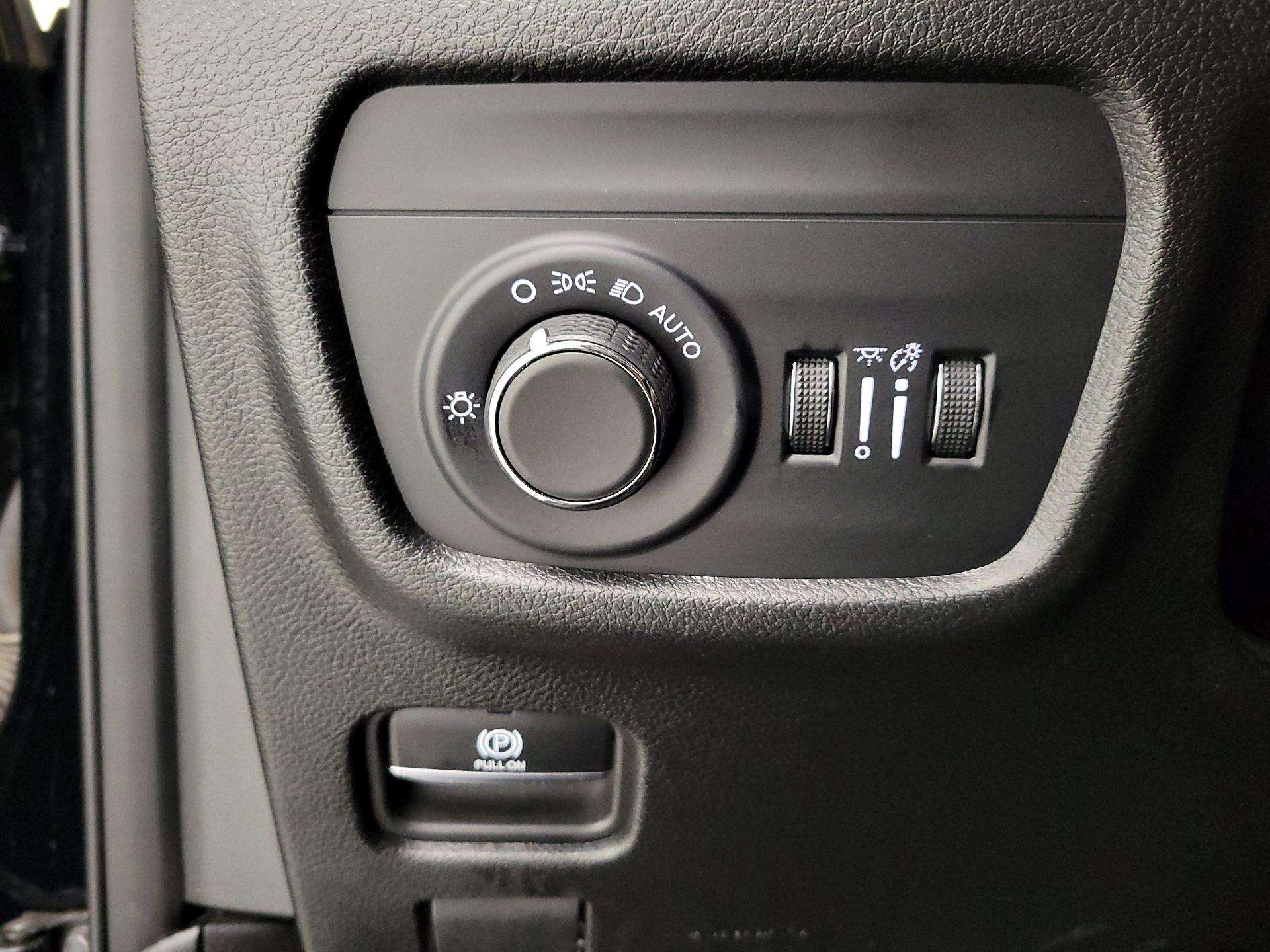 Thumbnail: 2024 Jeep Grand Cherokee - 13