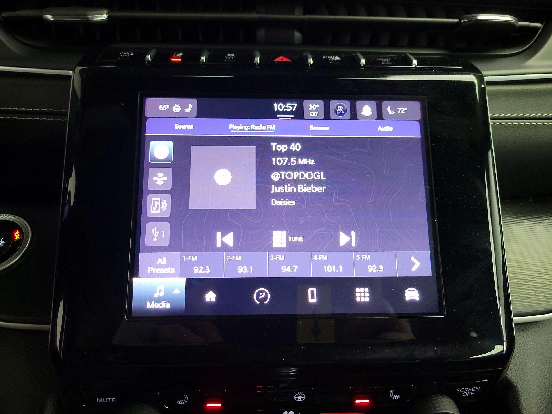 Thumbnail: 2024 Jeep Grand Cherokee - 15