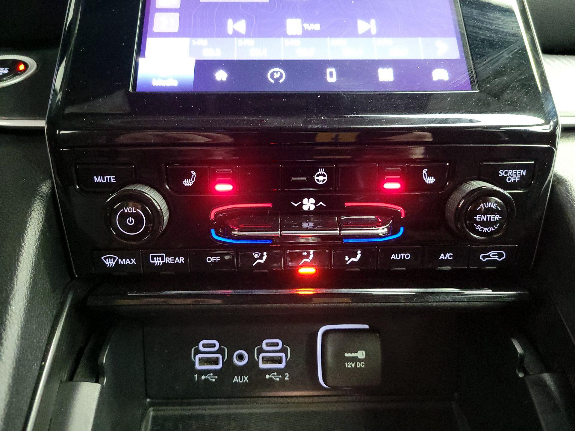 Thumbnail: 2024 Jeep Grand Cherokee - 16