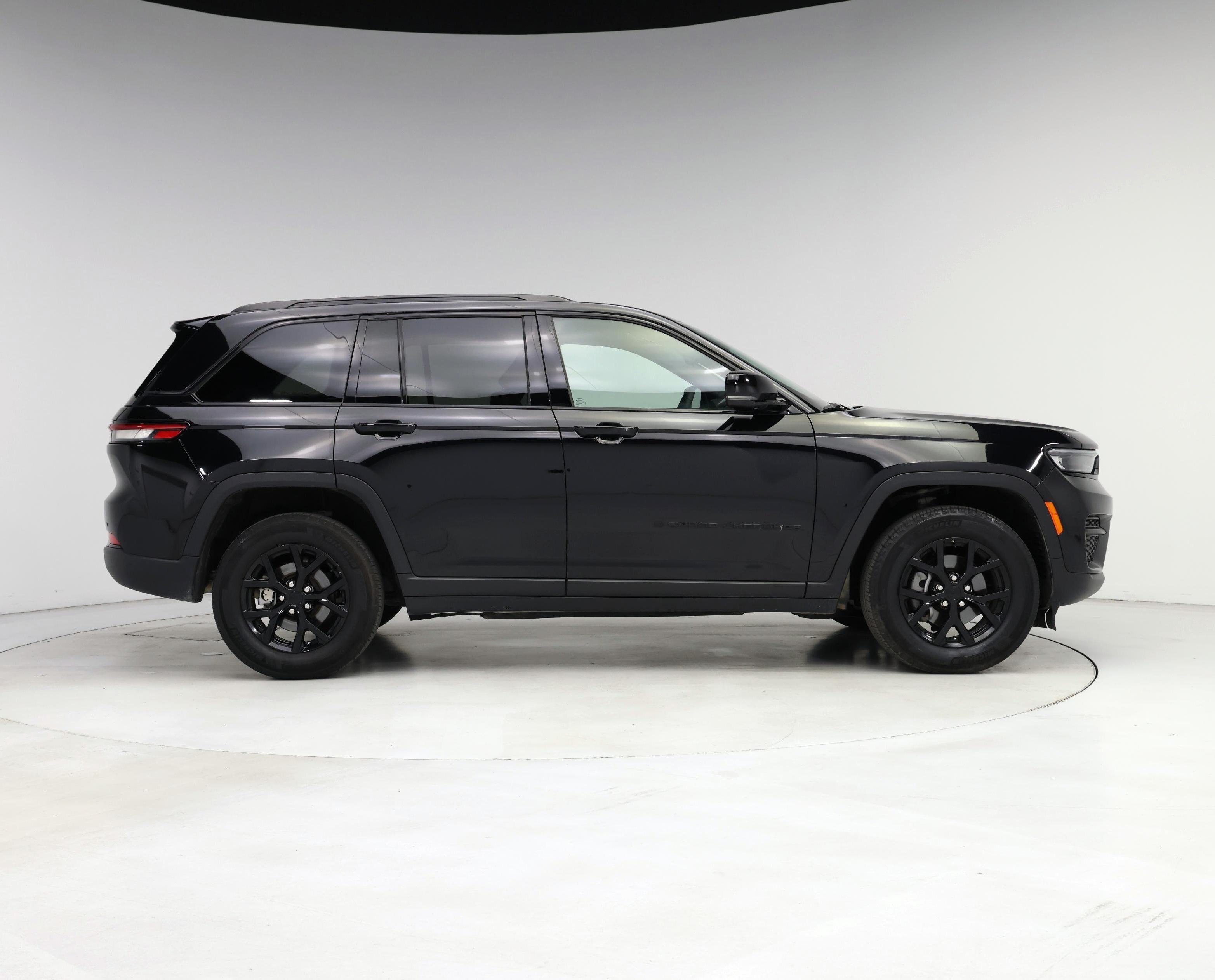 Thumbnail: 2024 Jeep Grand Cherokee - 7