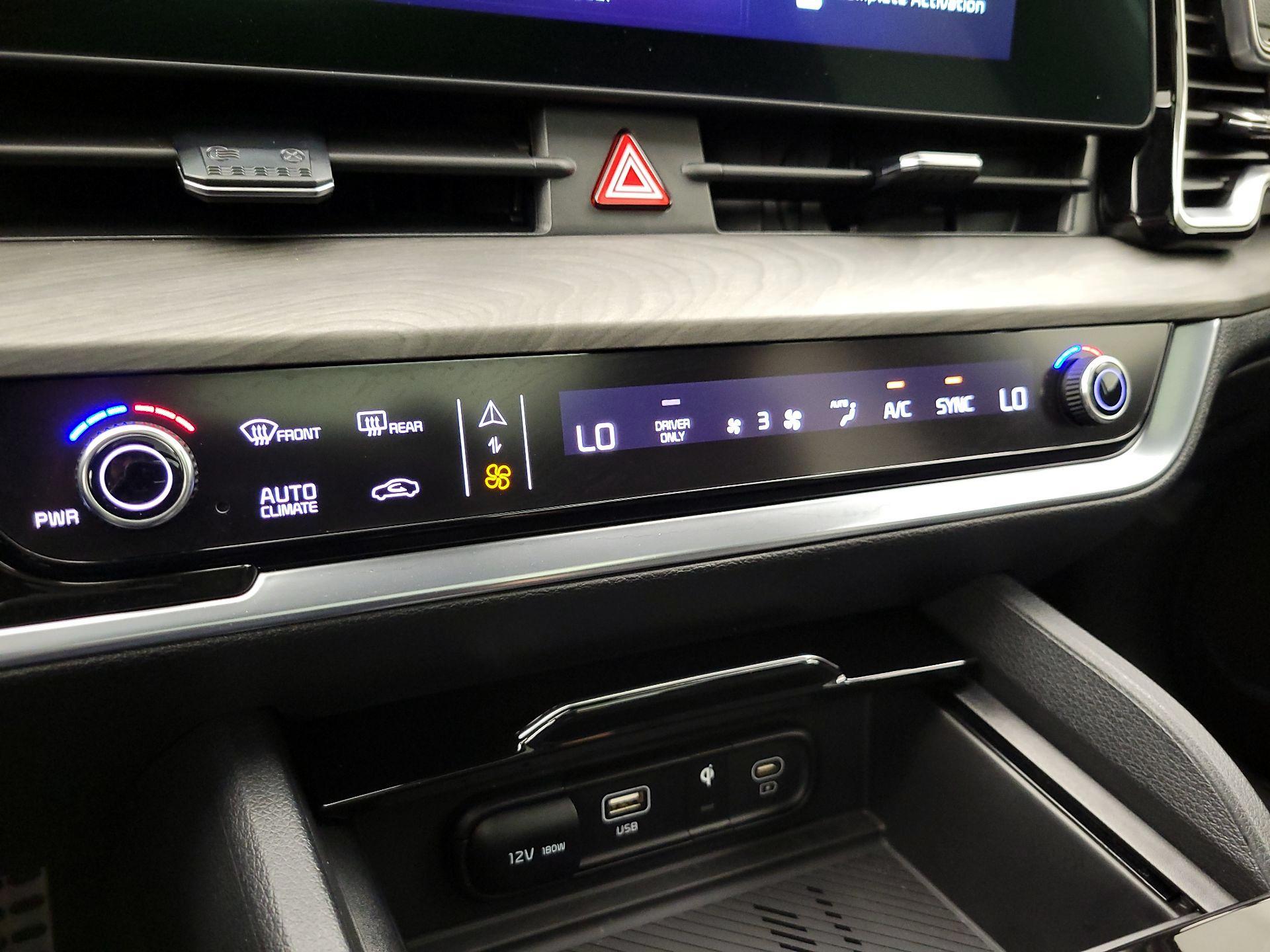 Thumbnail: 2024 Kia Sportage - 17