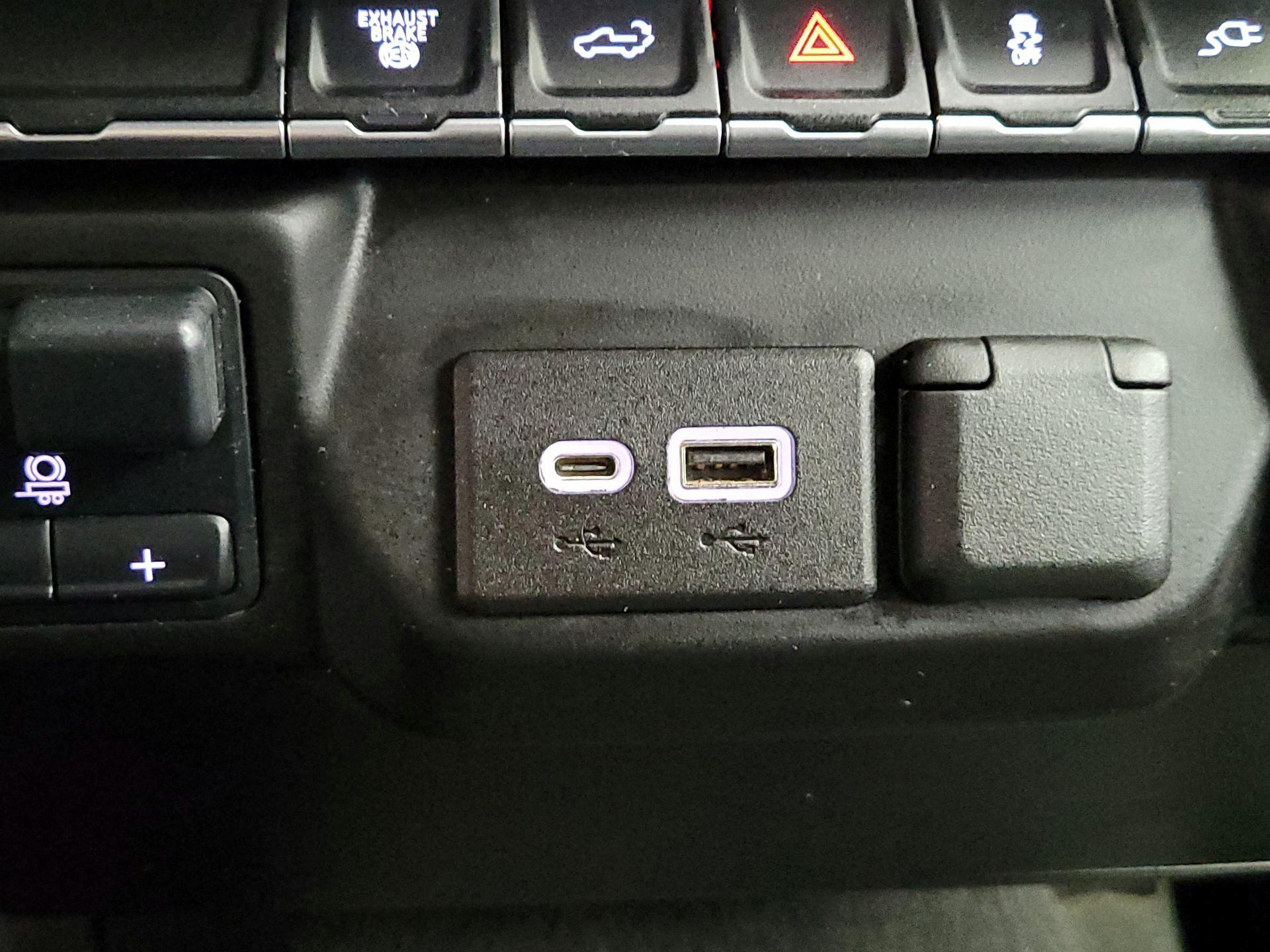 Thumbnail: 2021 Chevrolet Silverado 2500 - 18