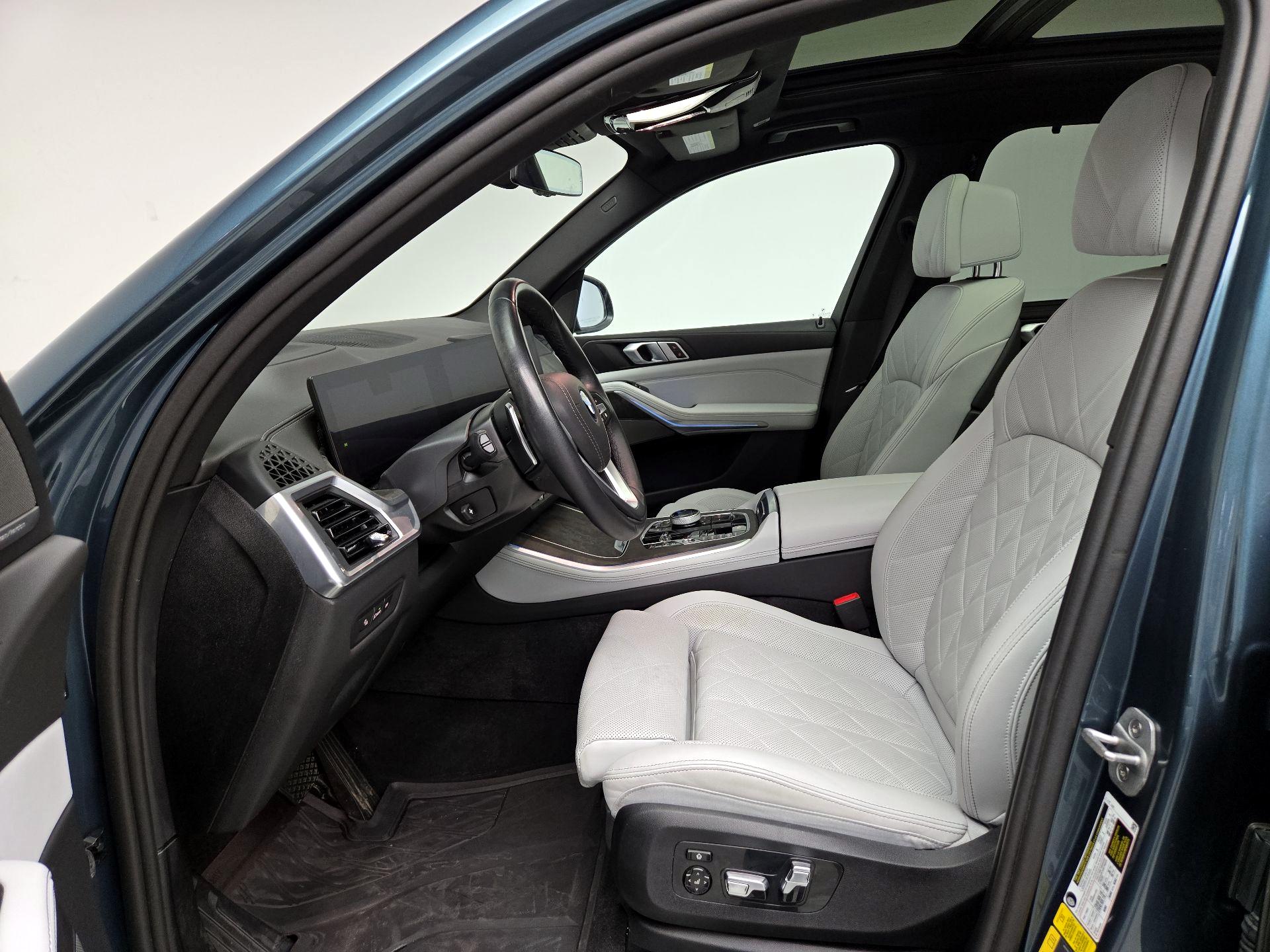 Thumbnail: 2024 BMW X5 - 11