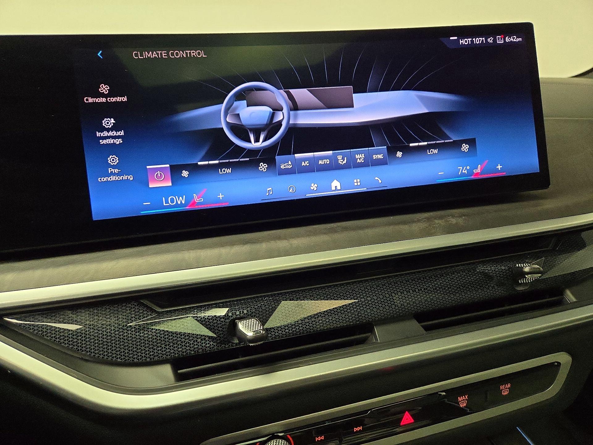 Thumbnail: 2024 BMW X5 - 17