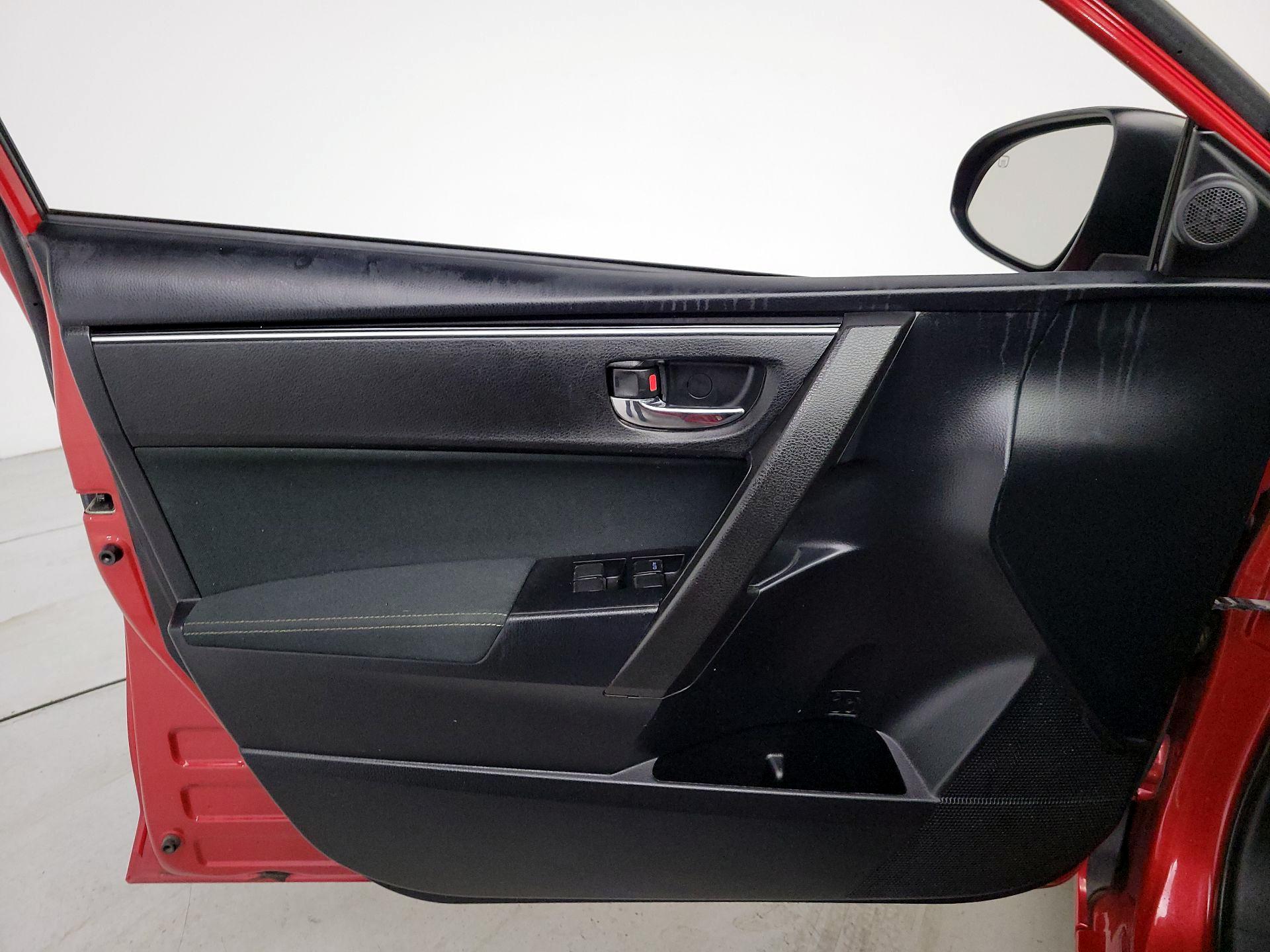 Thumbnail: 2019 Toyota Corolla - 12