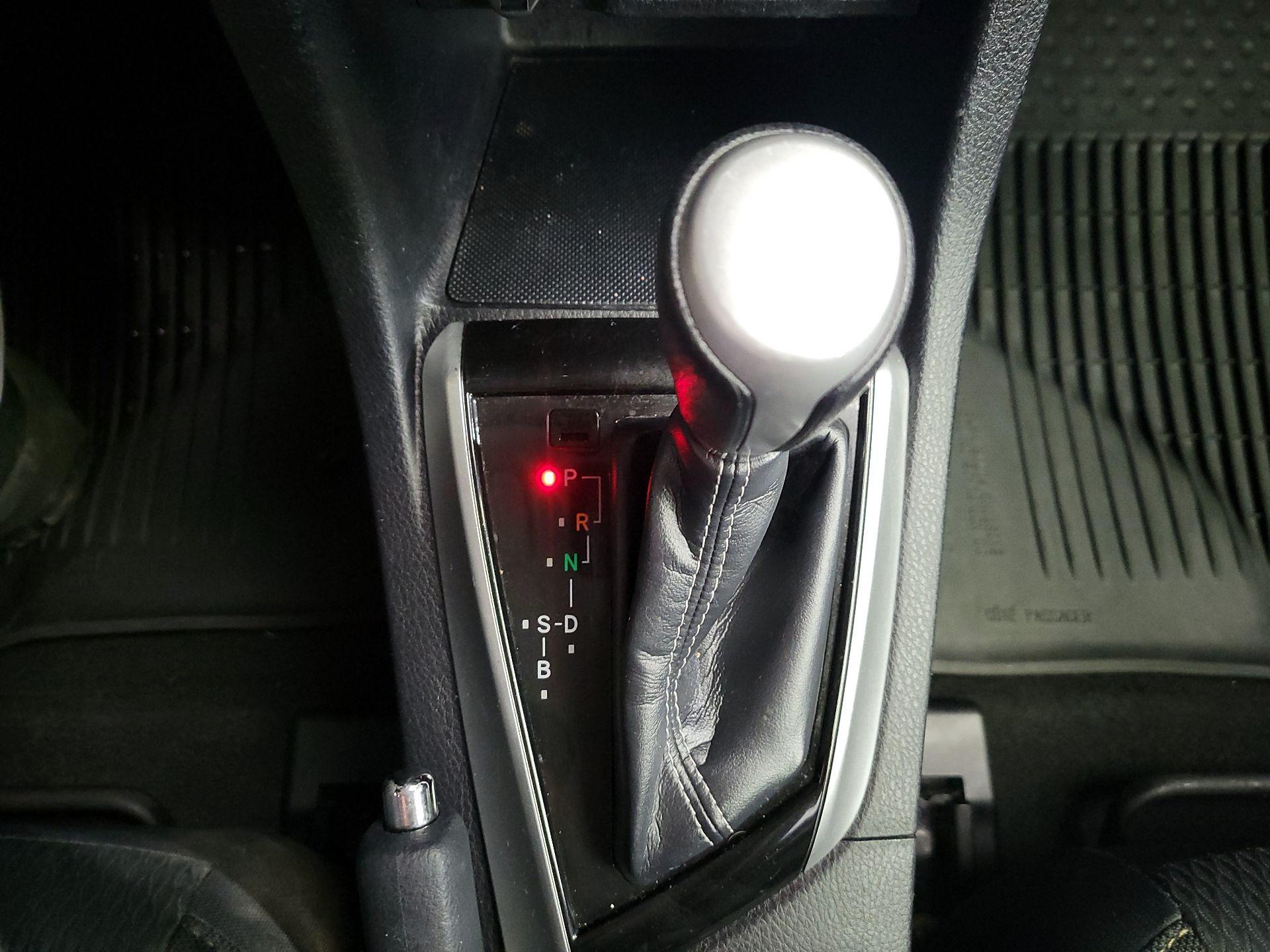 Thumbnail: 2019 Toyota Corolla - 17