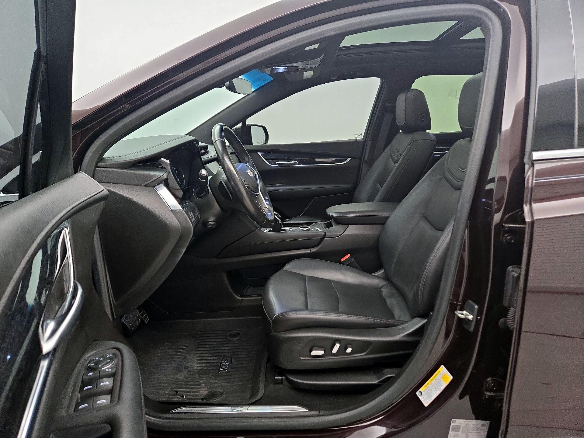 Thumbnail: 2020 Cadillac XT5 - 11