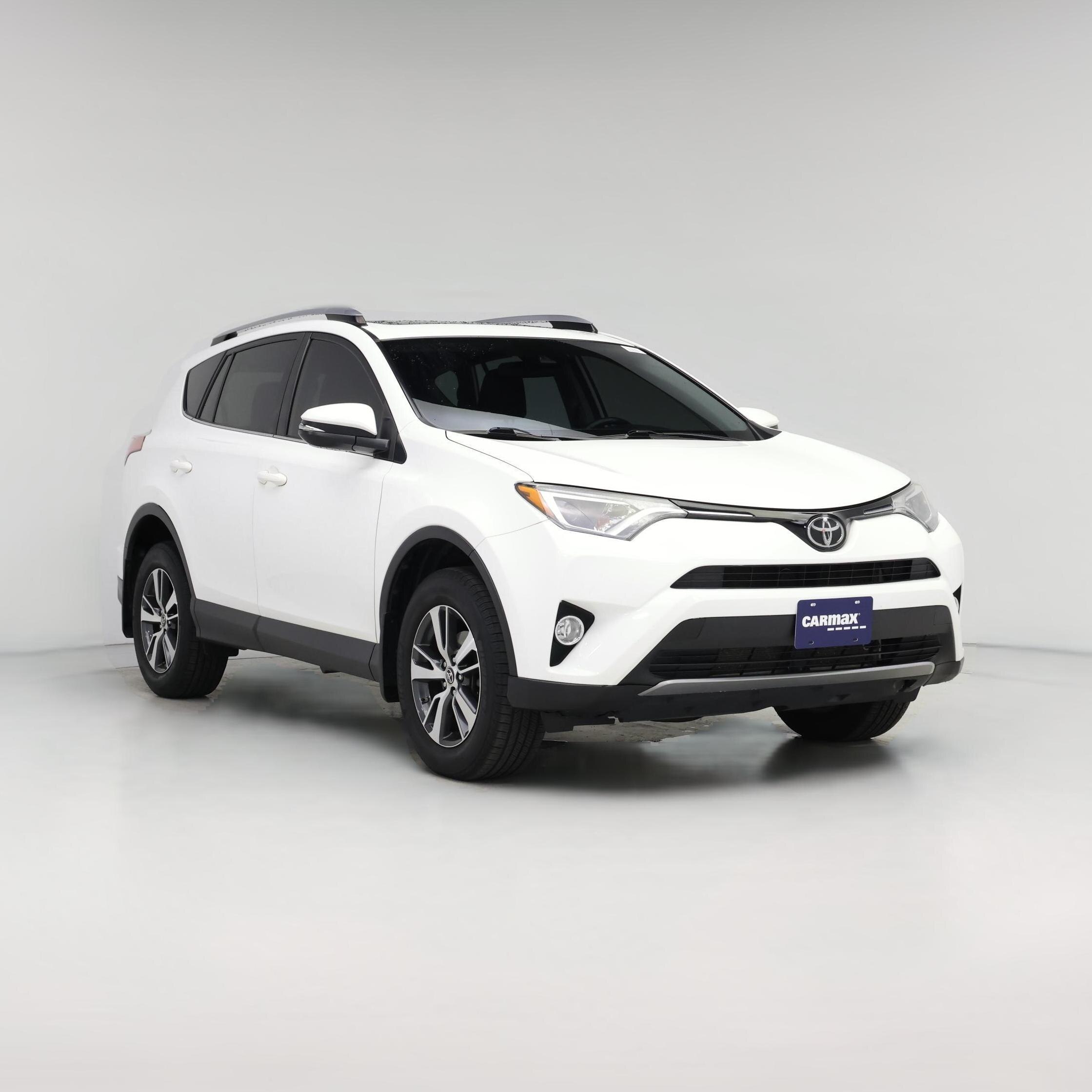 Thumbnail: 2017 Toyota RAV4 - 1