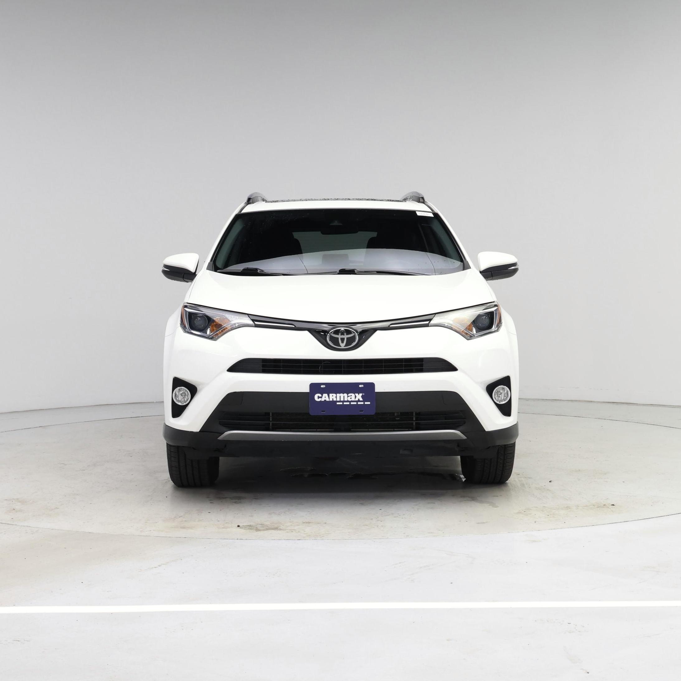 Thumbnail: 2017 Toyota RAV4 - 5