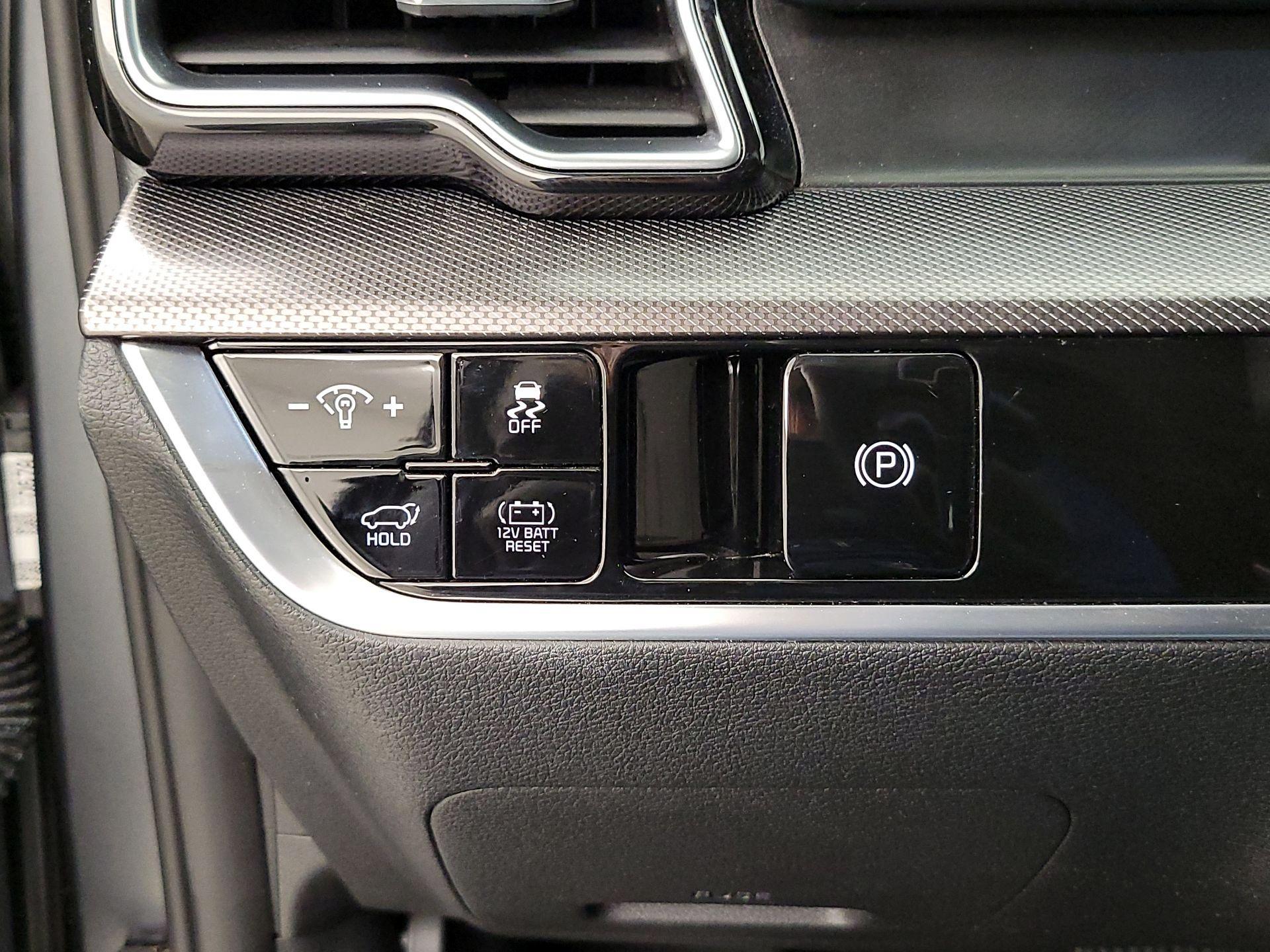 Thumbnail: 2024 Kia Sportage - 13