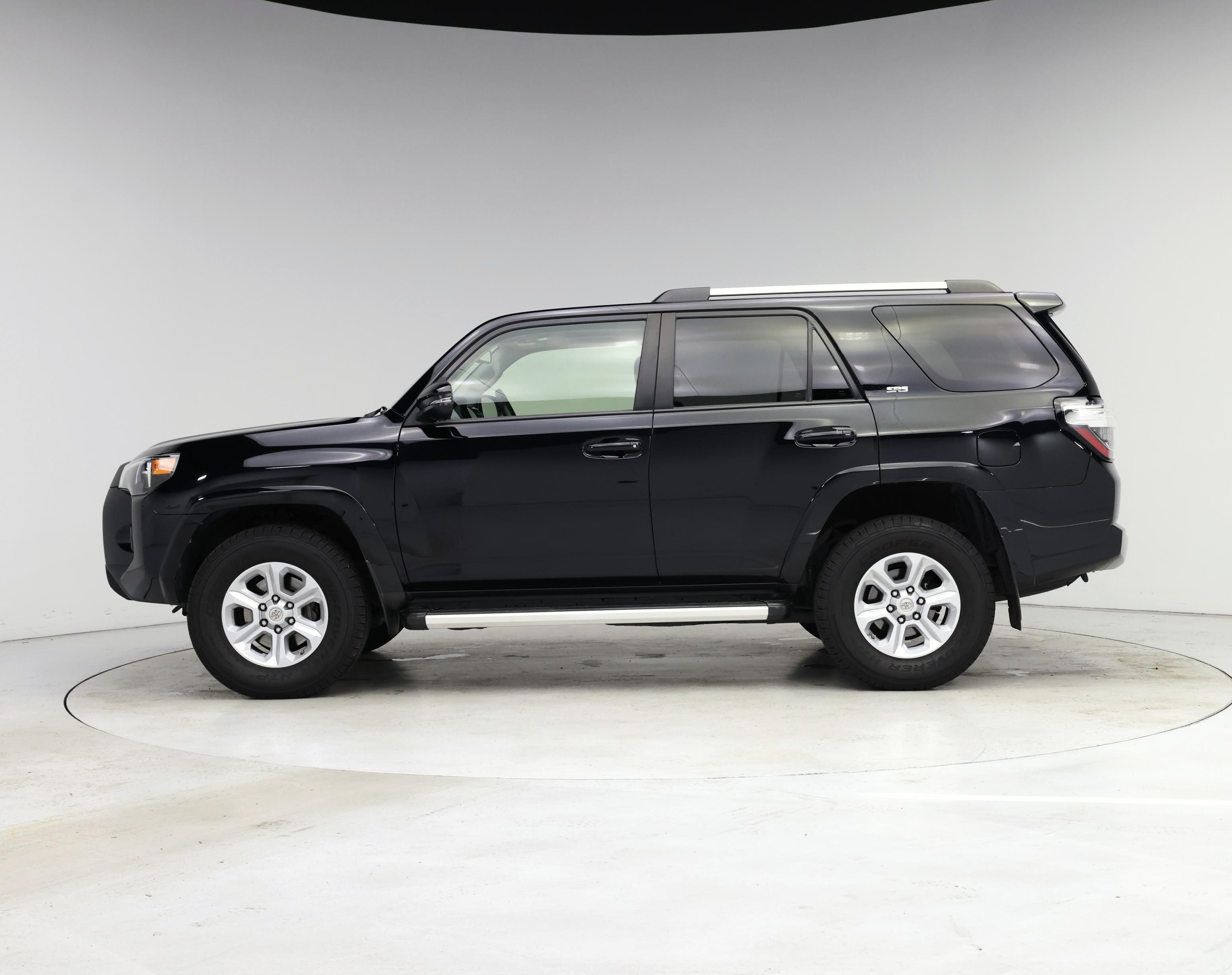 Thumbnail: 2020 Toyota 4Runner - 3