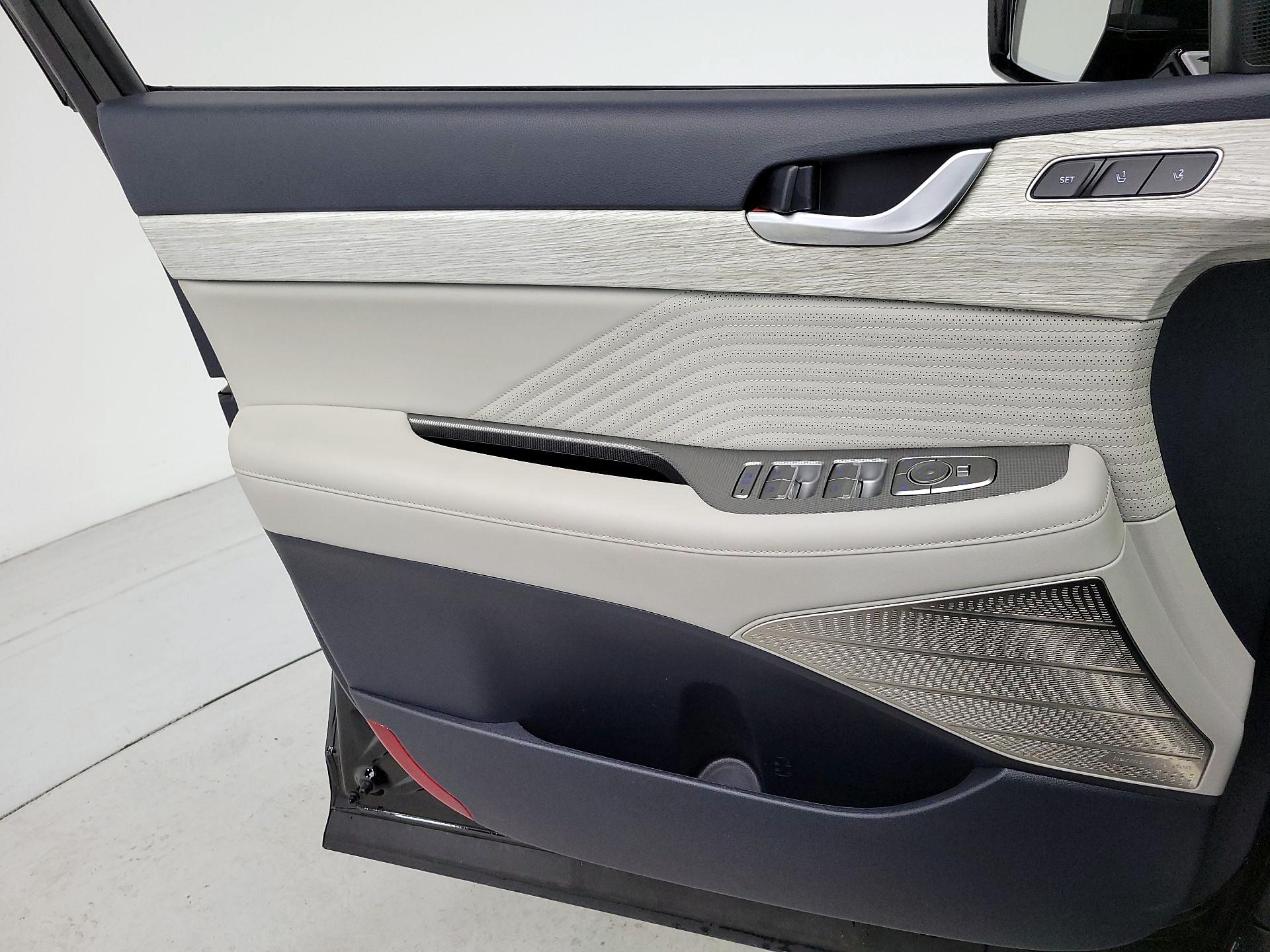 Thumbnail: 2024 Hyundai Palisade - 12