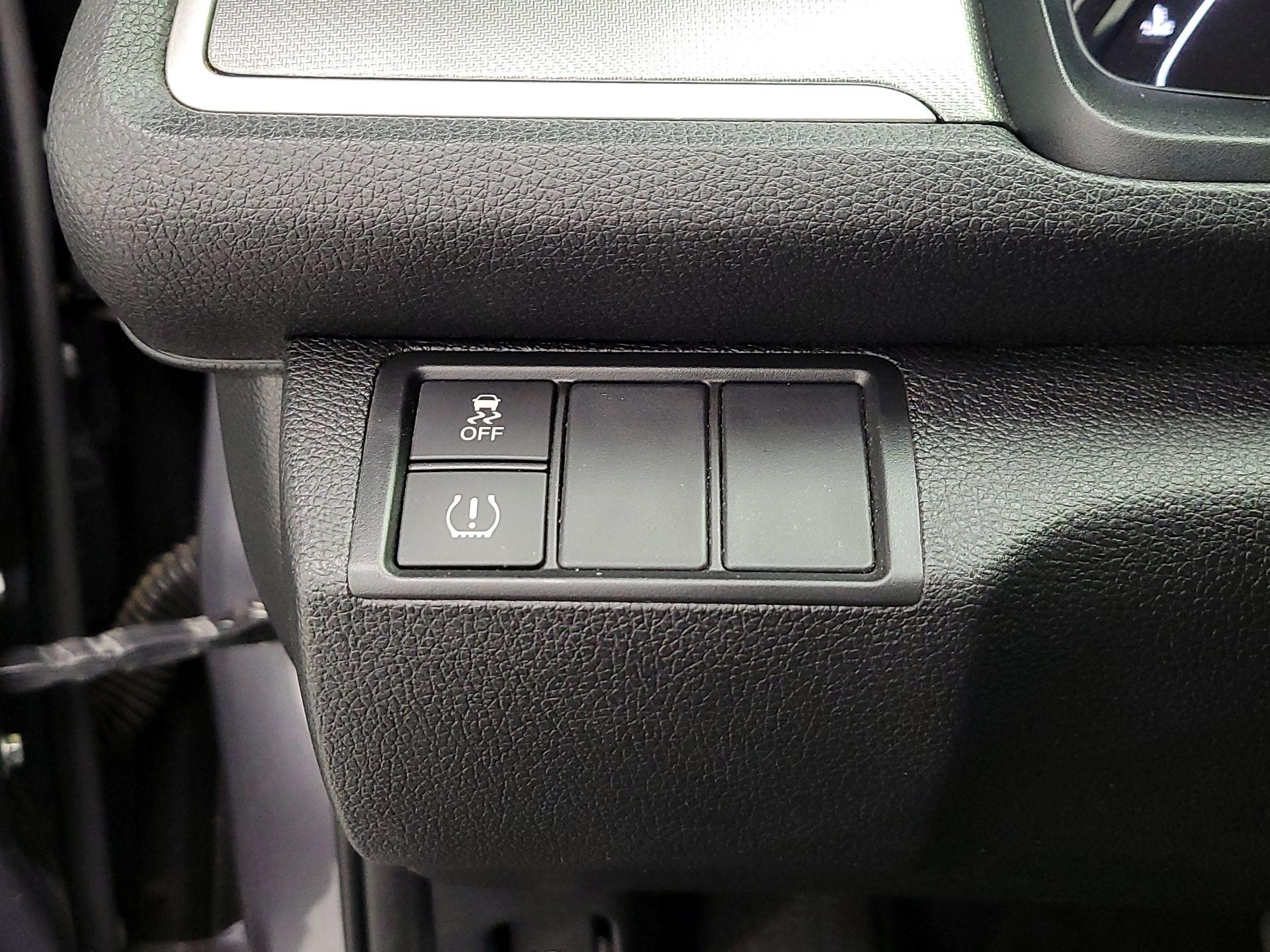 Thumbnail: 2016 Honda Civic - 13