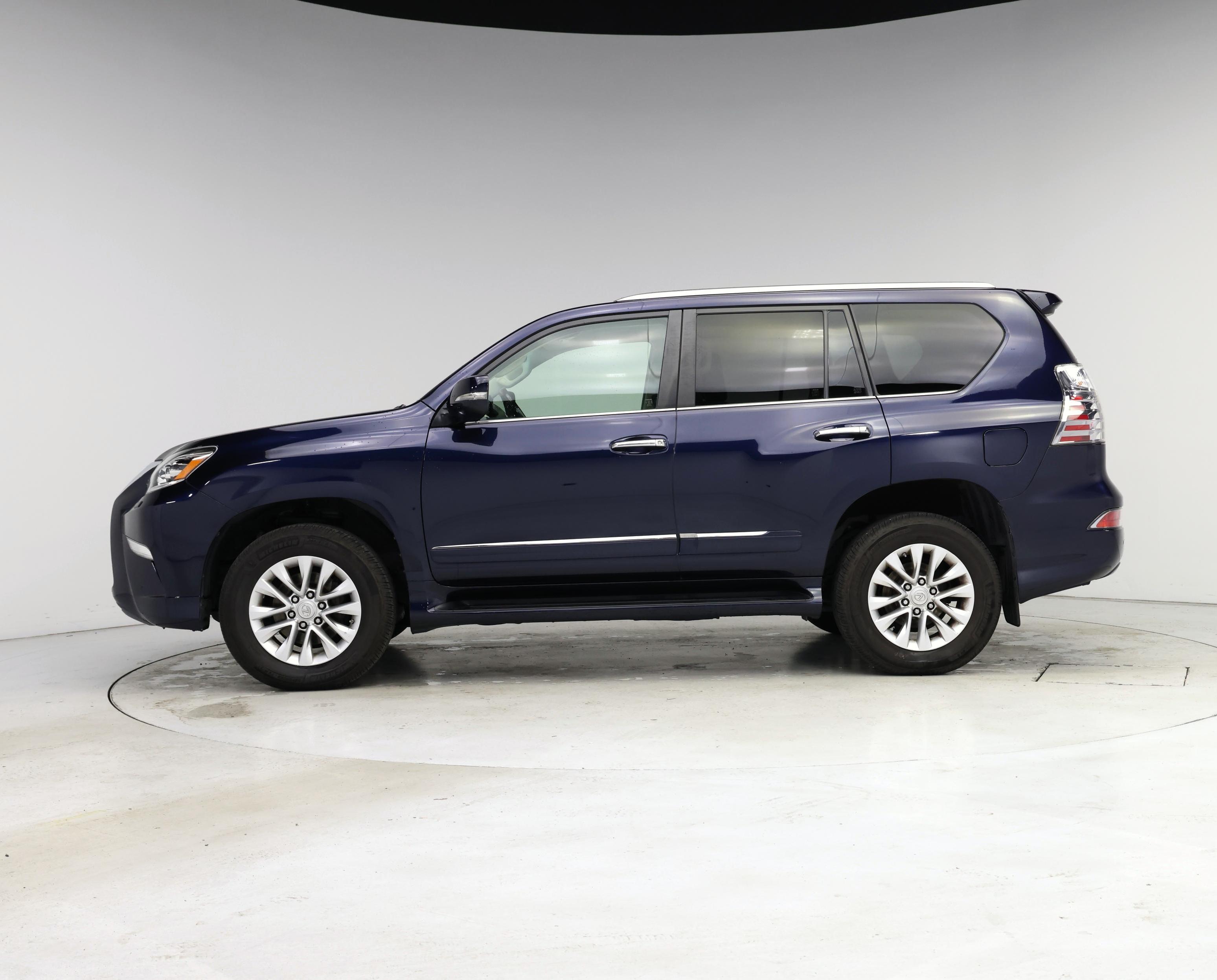 Thumbnail: 2018 Lexus GX - 3