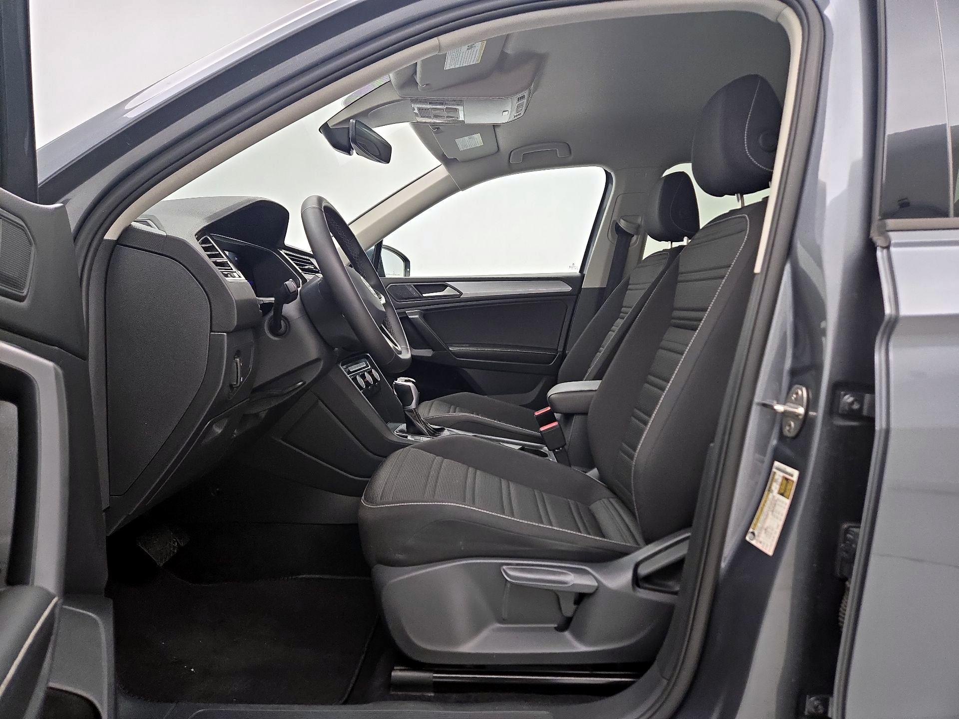 Thumbnail: 2024 Volkswagen Tiguan - 11