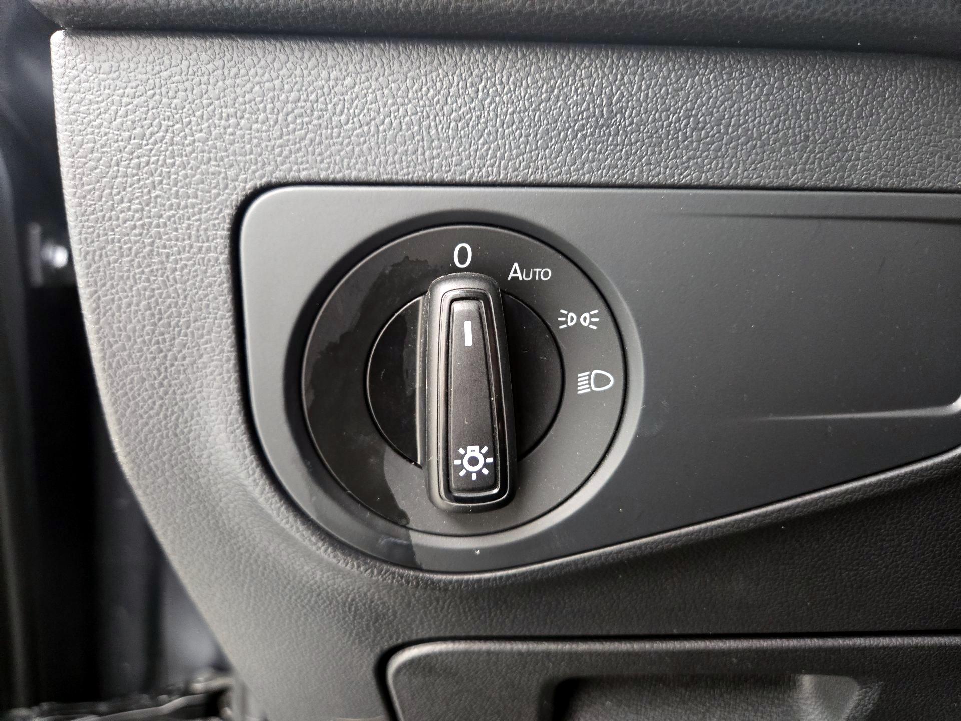 Thumbnail: 2024 Volkswagen Tiguan - 13