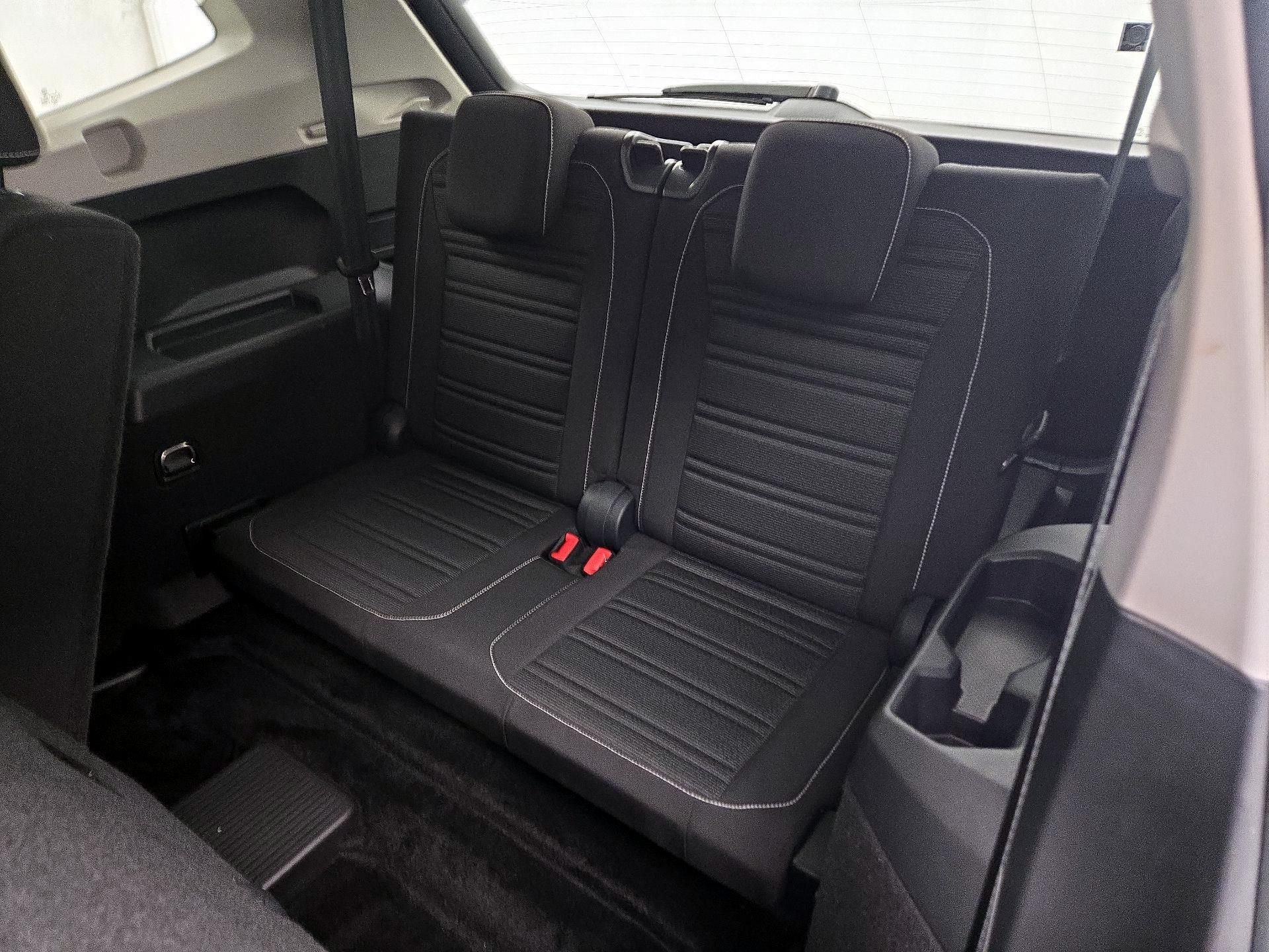 Thumbnail: 2024 Volkswagen Tiguan - 20