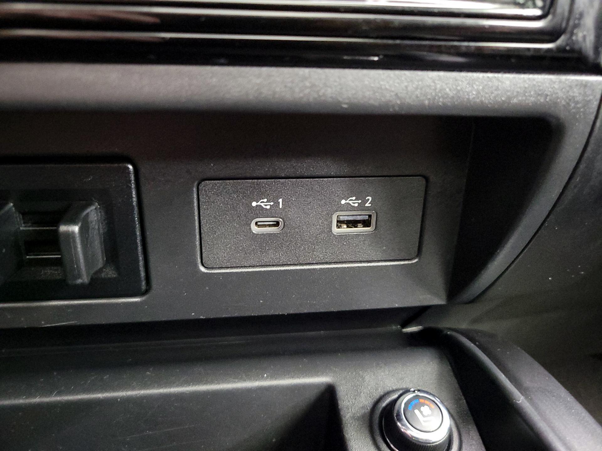 Thumbnail: 2021 Nissan Titan - 19