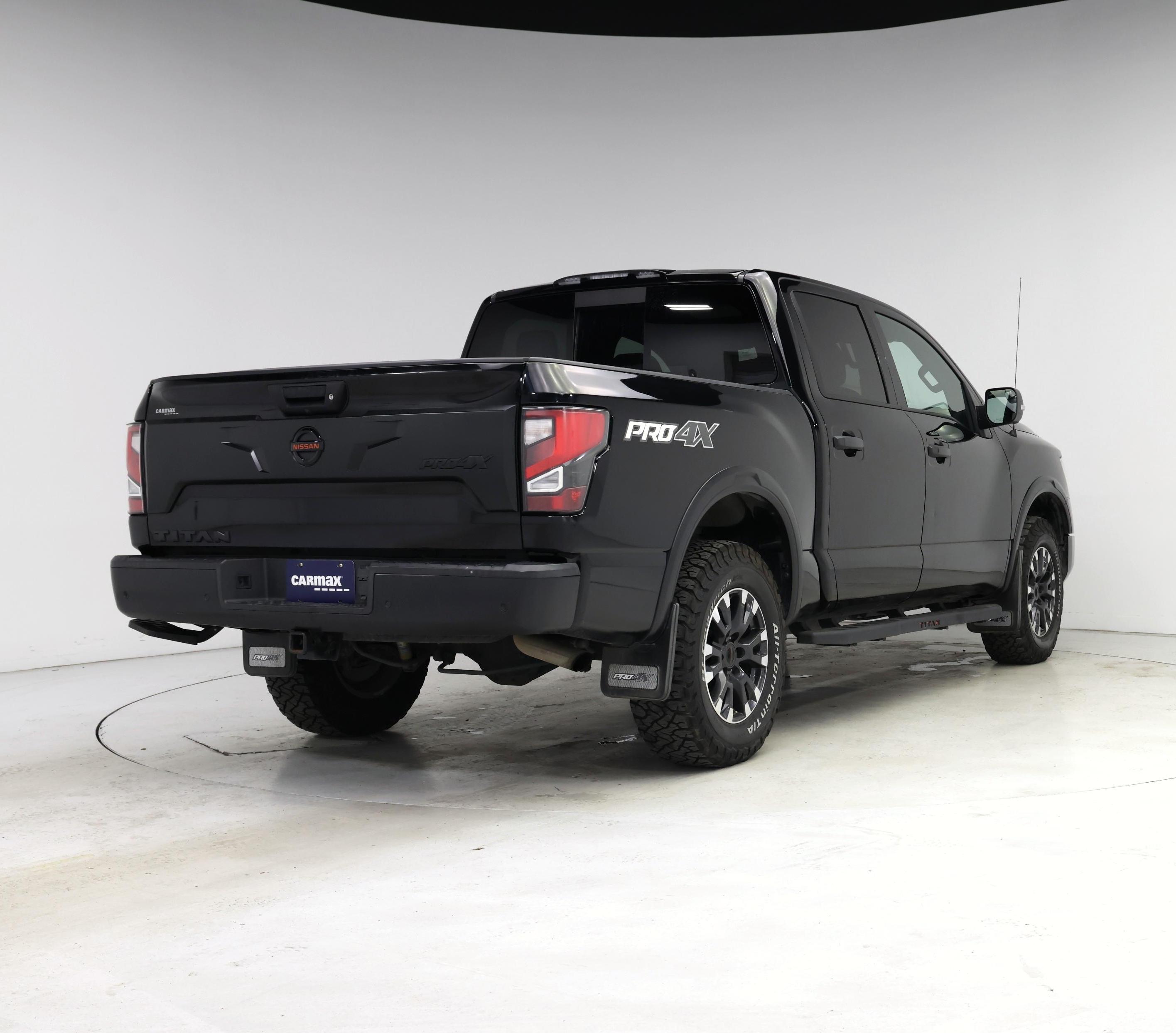 Thumbnail: 2021 Nissan Titan - 8